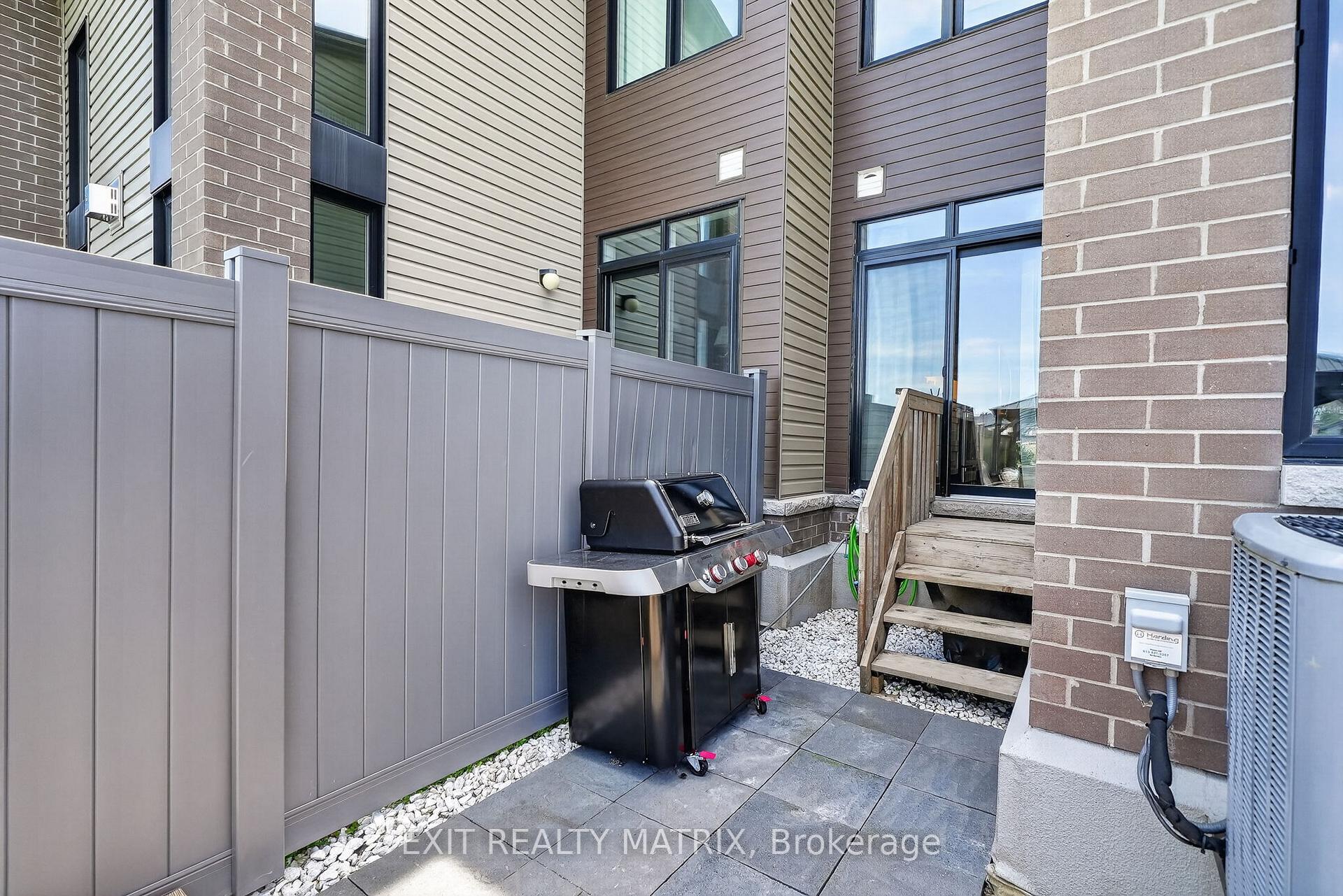Photo 40 of 157 Longworth Avenue, Ottawa, Leitrim — HOMEH
