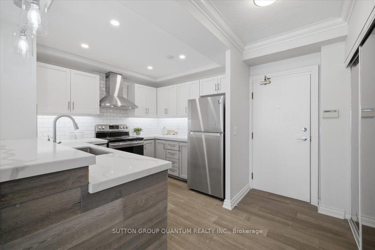 Photo 11 of Unit PH106, 335 Webb Drive, Mississauga, City Centre — HOMEH