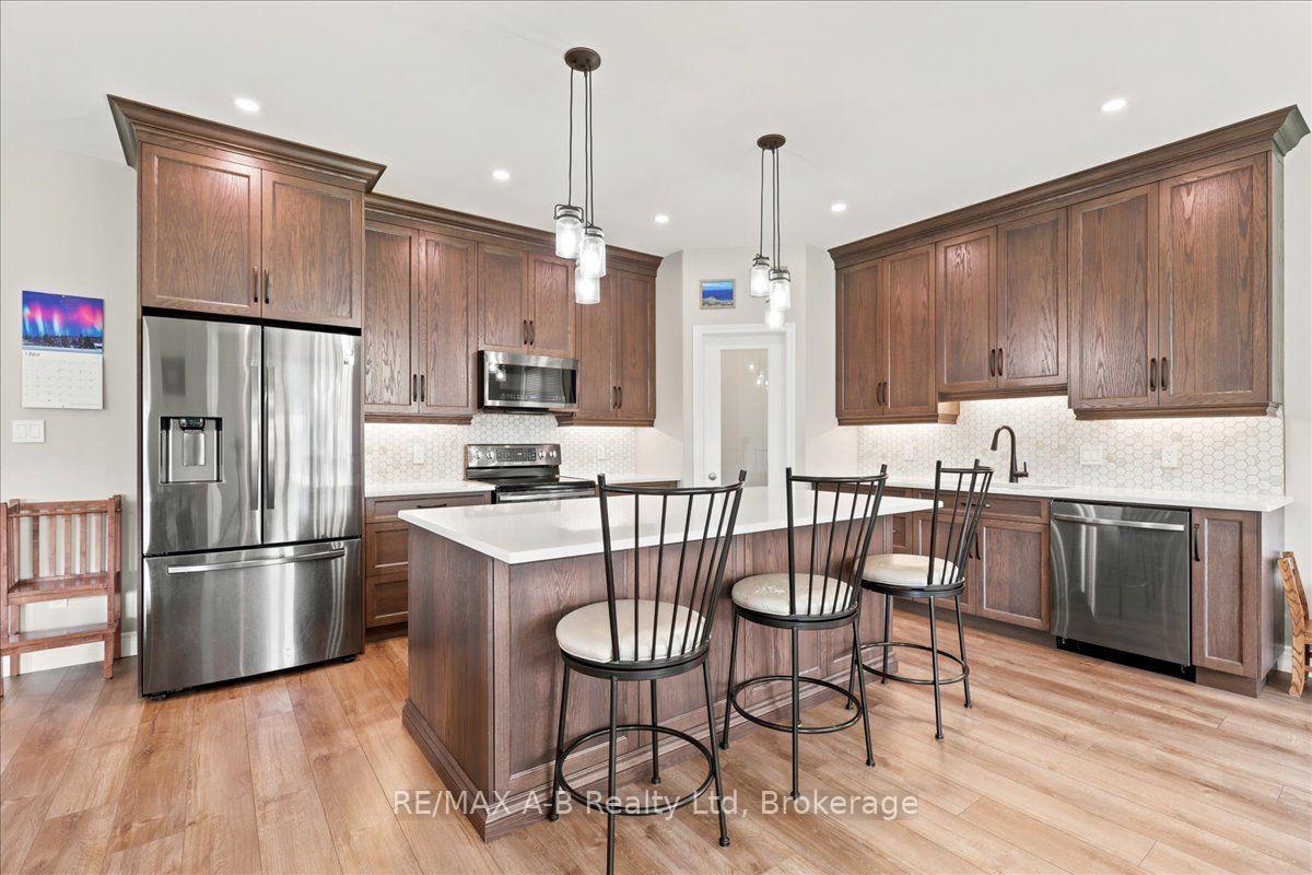 Photo 15 of 209 Arden Crescent, West Perth, Mitchell — HOMEH