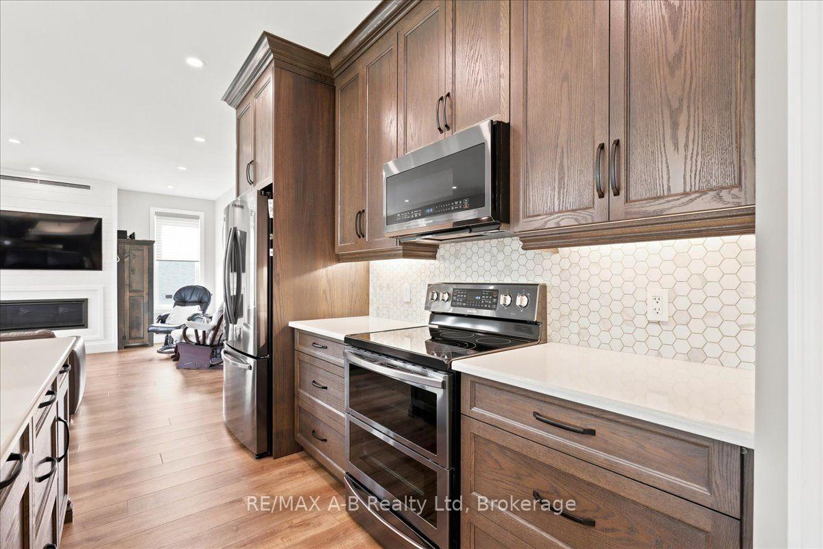 Photo 17 of 209 Arden Crescent, West Perth, Mitchell — HOMEH