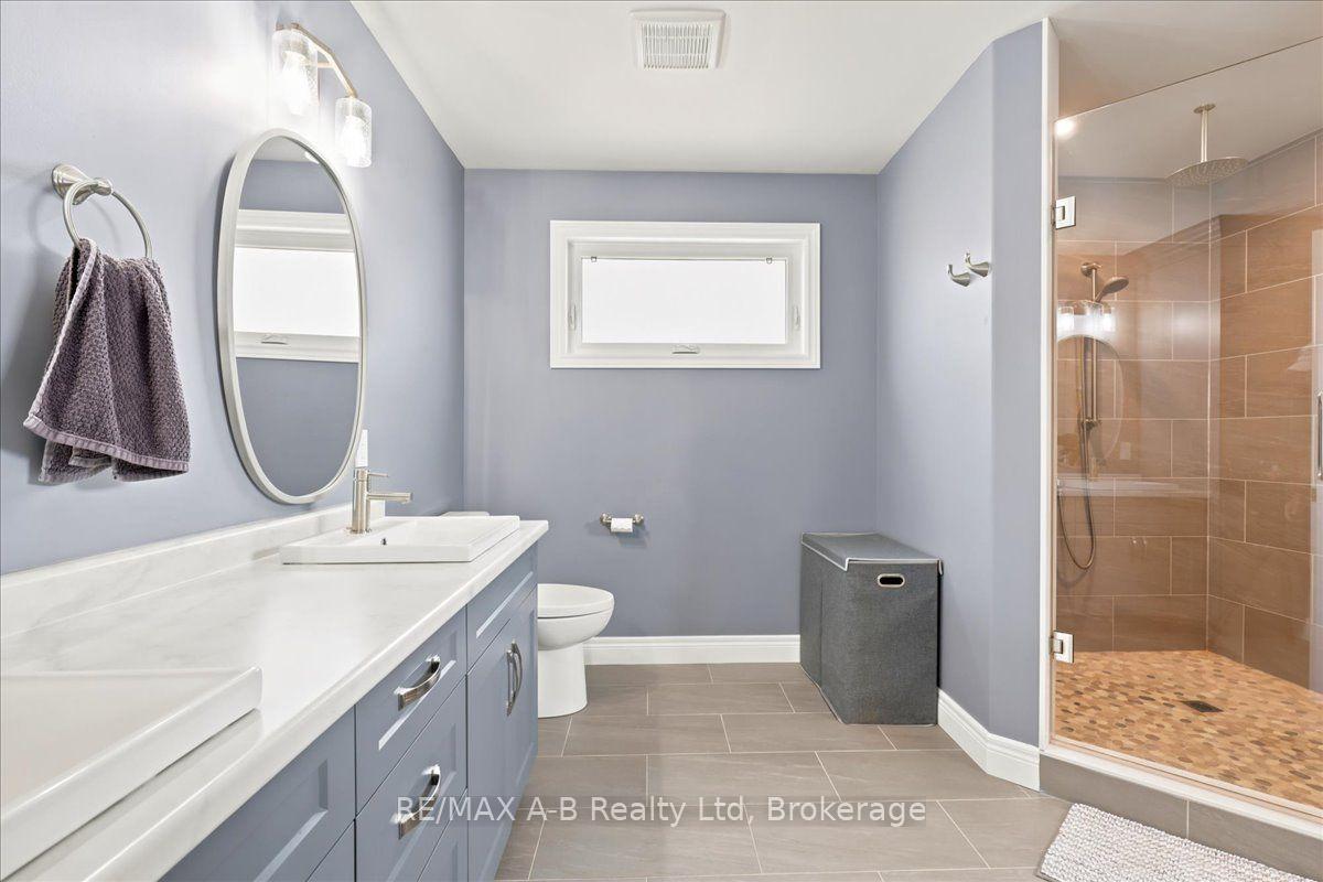 Photo 27 of 209 Arden Crescent, West Perth, Mitchell — HOMEH