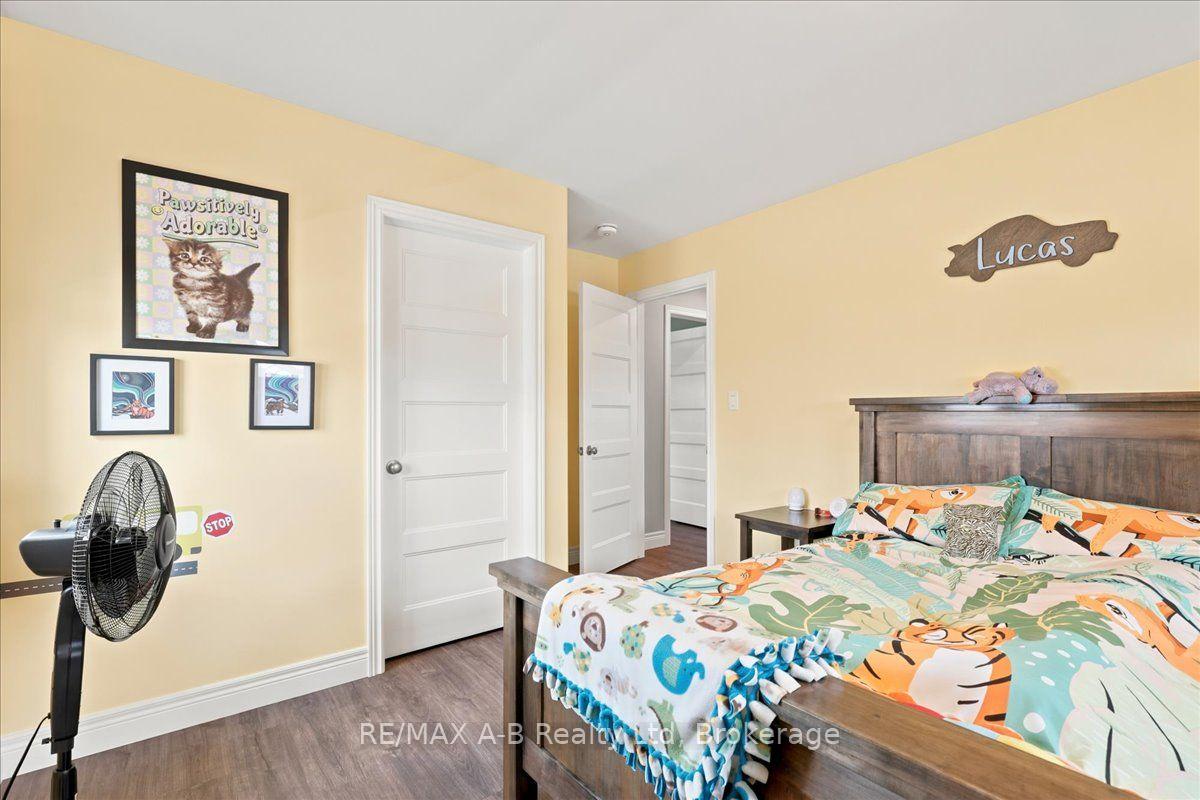 Photo 37 of 209 Arden Crescent, West Perth, Mitchell — HOMEH