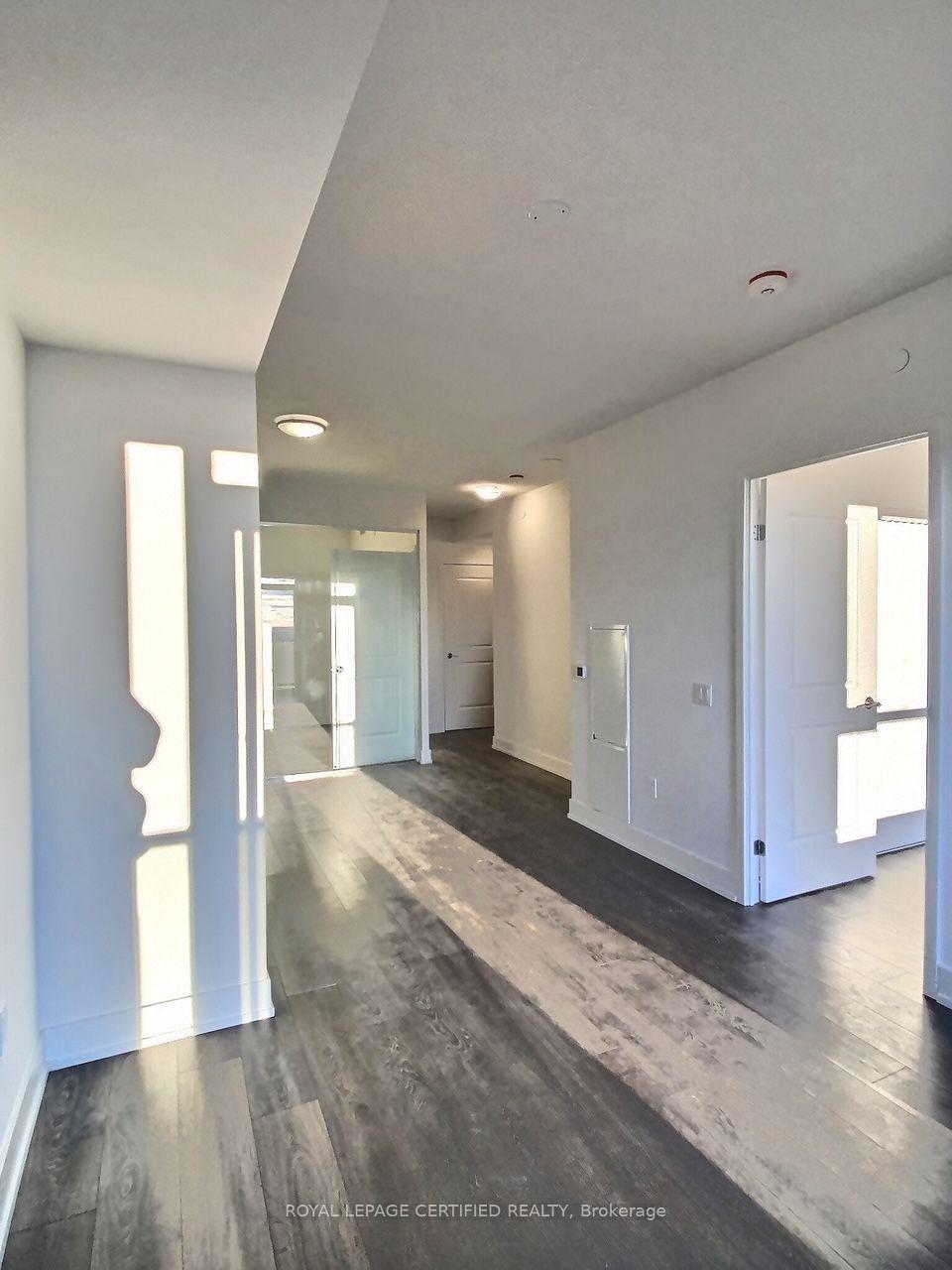 Photo 3 of Unit 2008, 202 Burnhamthorpe Road E, Mississauga, Mississauga Valleys — HOMEH