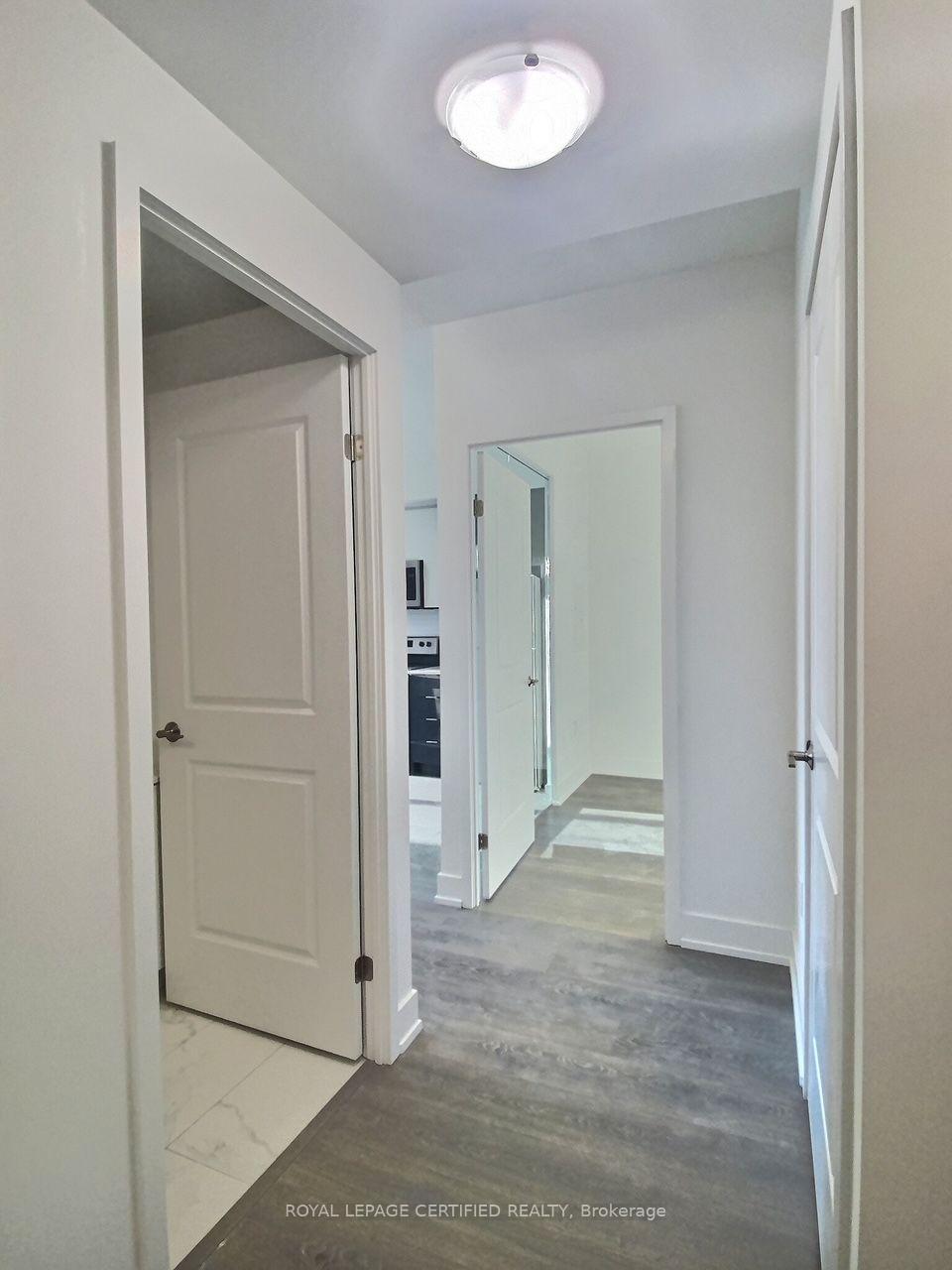 Photo 10 of Unit 2008, 202 Burnhamthorpe Road E, Mississauga, Mississauga Valleys — HOMEH