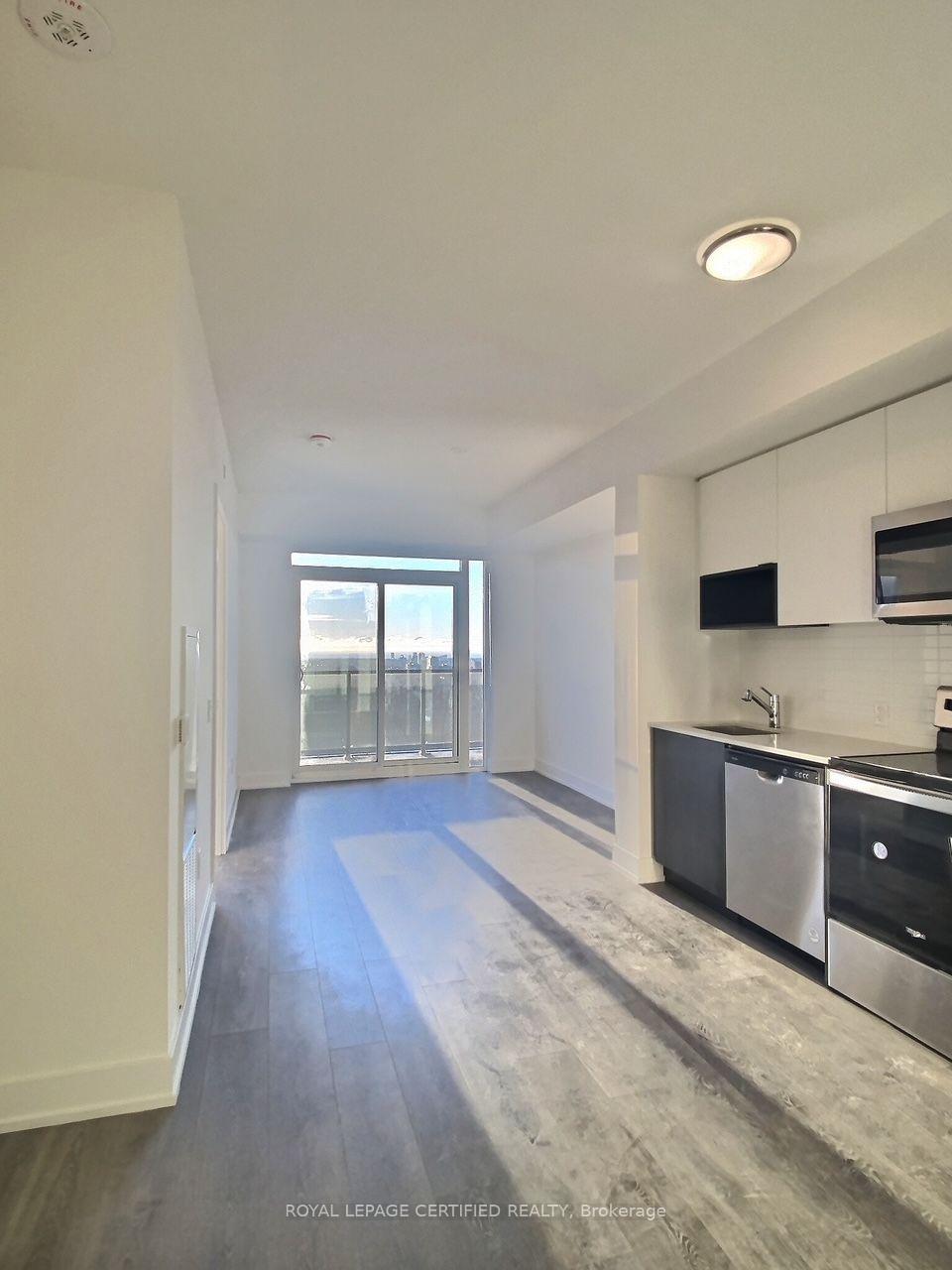 Photo 14 of Unit 2008, 202 Burnhamthorpe Road E, Mississauga, Mississauga Valleys — HOMEH