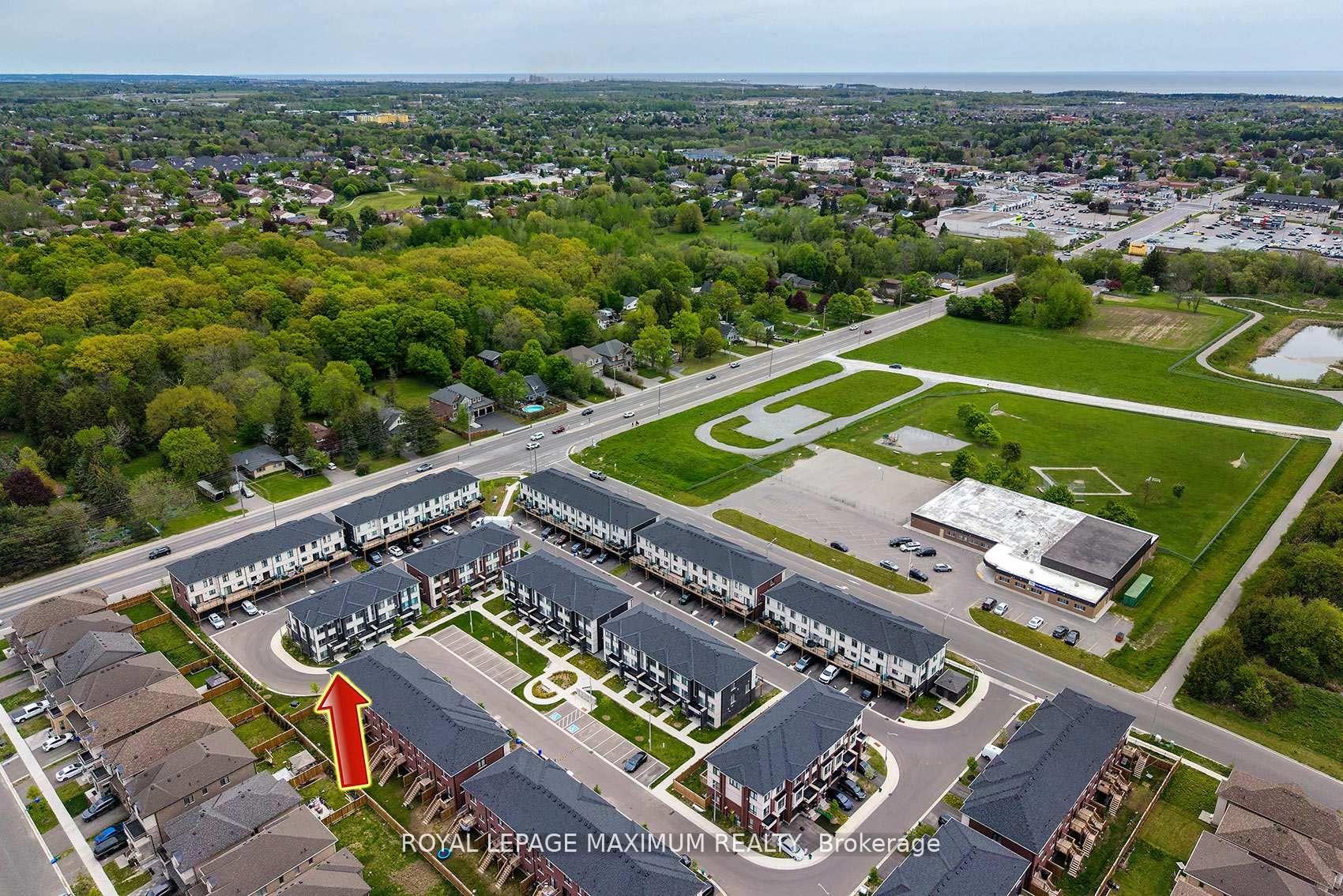 Photo 2 of 1383 Brandenton Path, Oshawa, Pinecrest — HOMEH