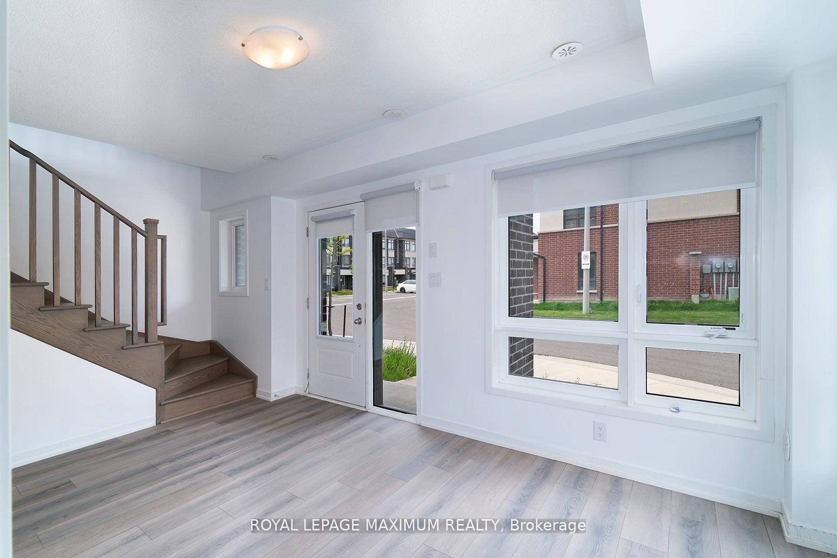 Photo 6 of 1383 Brandenton Path, Oshawa, Pinecrest — HOMEH
