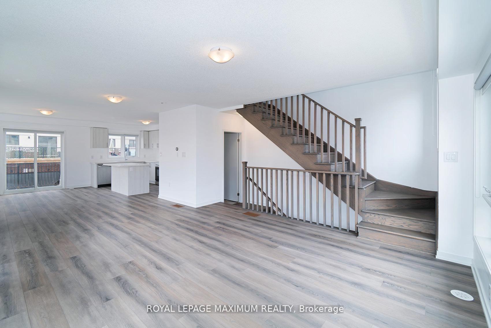 Photo 7 of 1383 Brandenton Path, Oshawa, Pinecrest — HOMEH