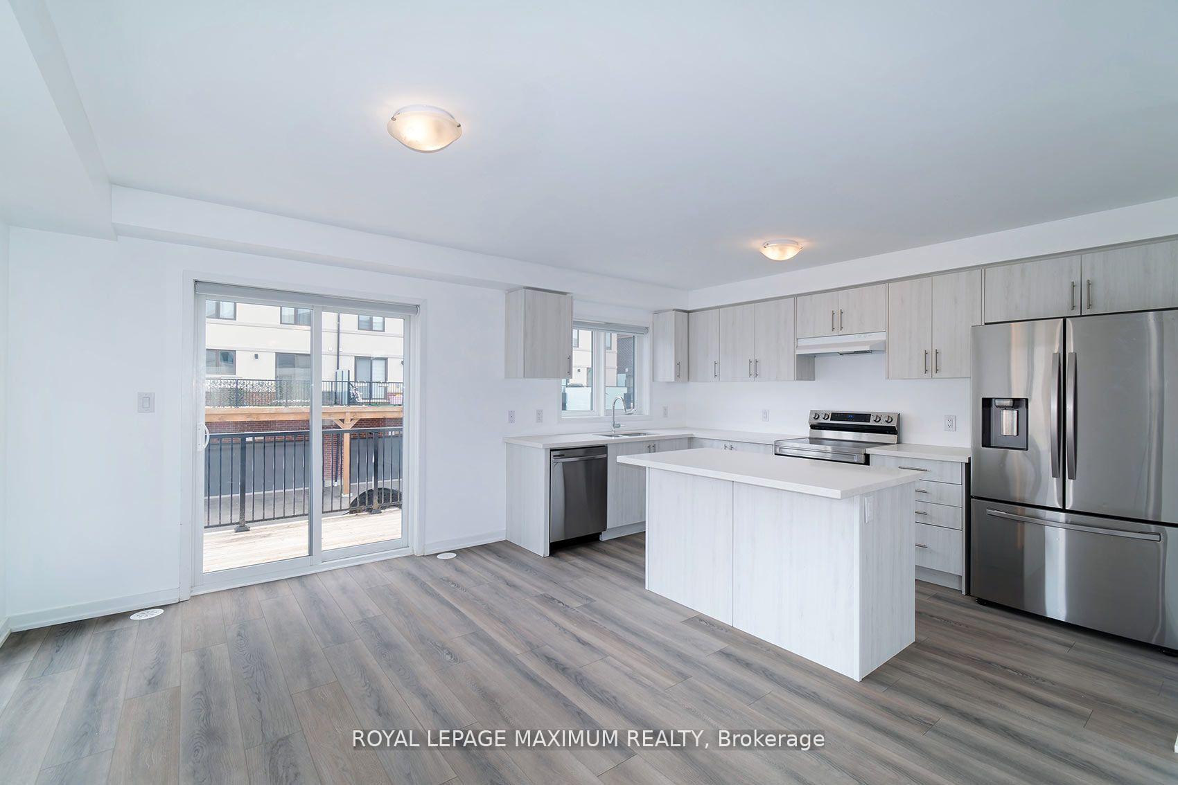 Photo 10 of 1383 Brandenton Path, Oshawa, Pinecrest — HOMEH