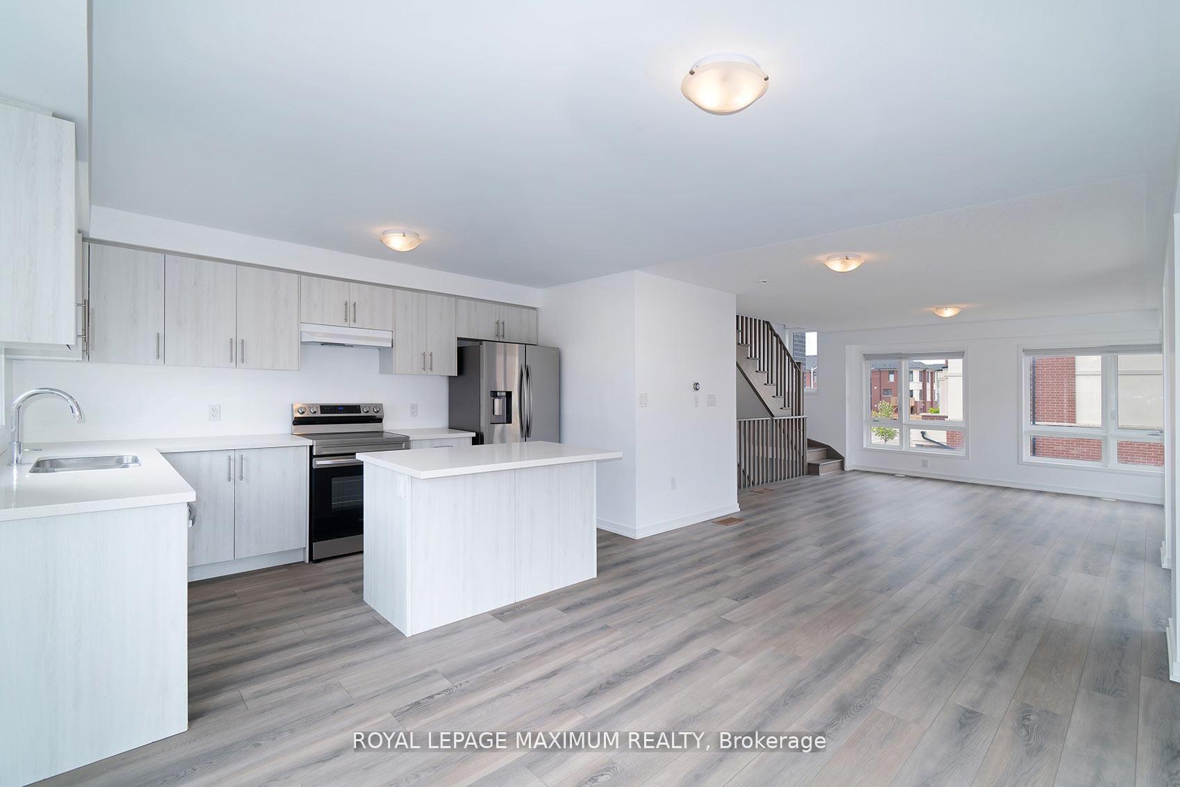 Photo 15 of 1383 Brandenton Path, Oshawa, Pinecrest — HOMEH