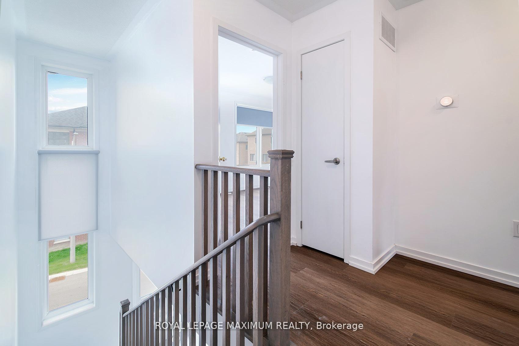Photo 22 of 1383 Brandenton Path, Oshawa, Pinecrest — HOMEH
