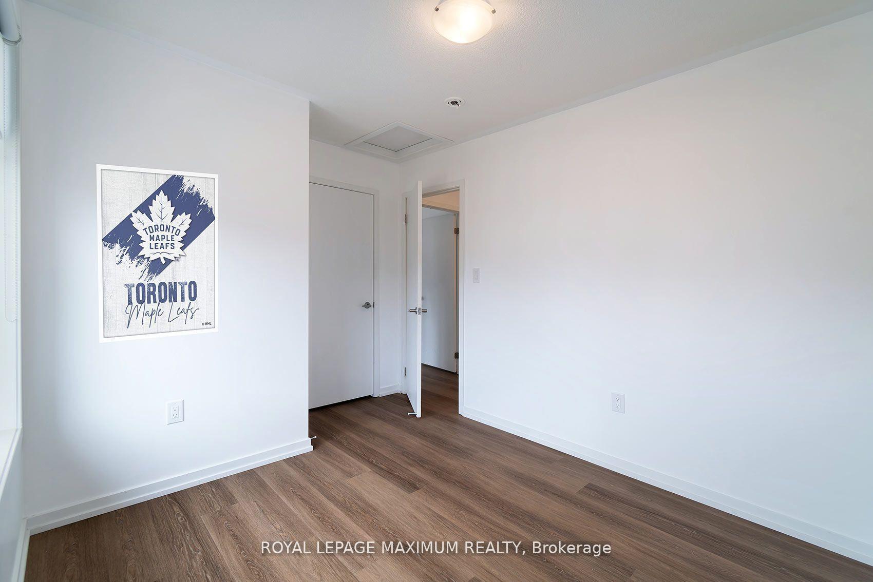 Photo 30 of 1383 Brandenton Path, Oshawa, Pinecrest — HOMEH