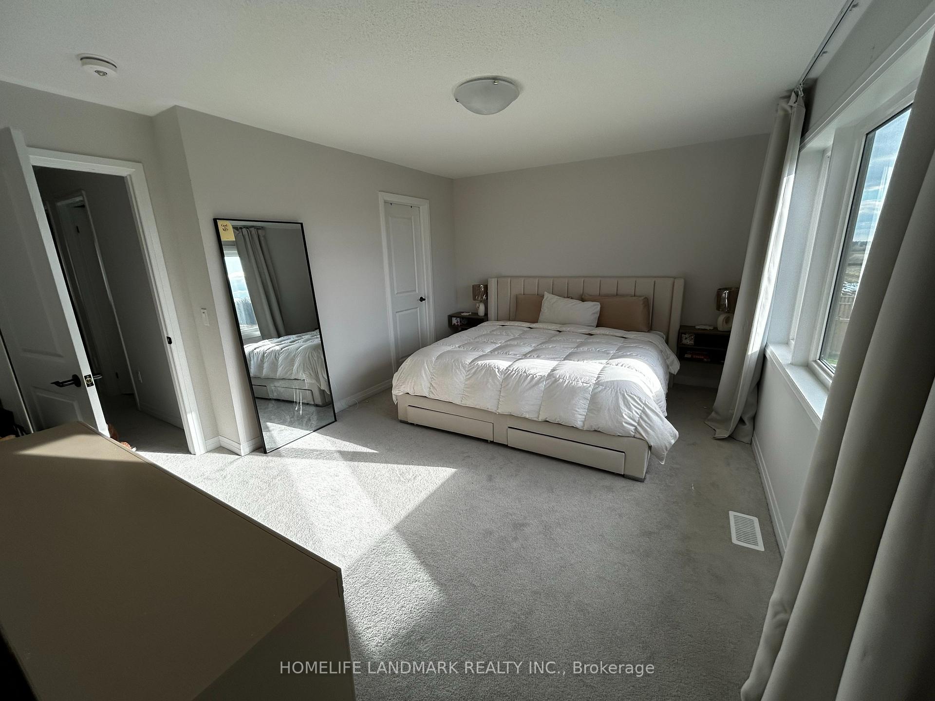 Photo 12 of 88 Freedom Crescent, Hamilton, Airport Employment Area — HOMEH
