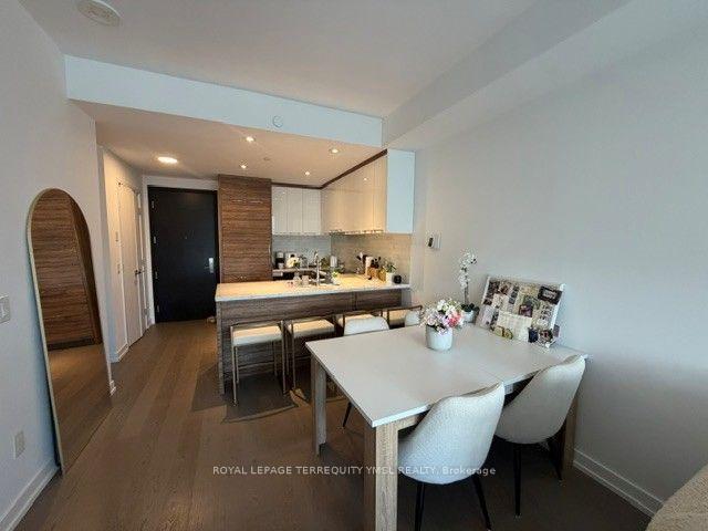 Photo 6 of Unit 3215, 488 University Avenue, Toronto, Kensington-Chinatown — HOMEH