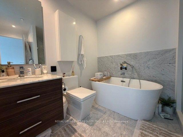 Photo 18 of Unit 3215, 488 University Avenue, Toronto, Kensington-Chinatown — HOMEH