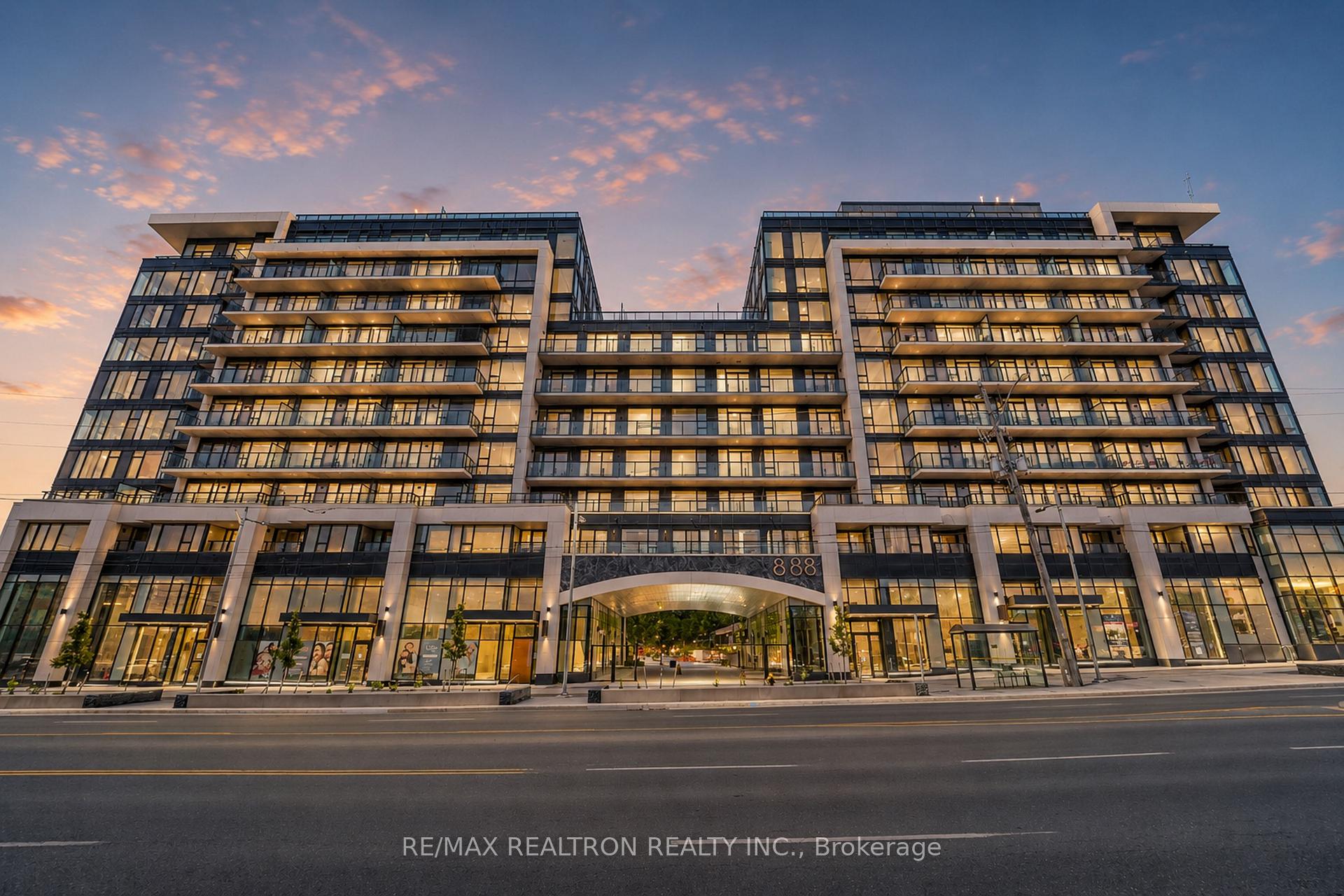 Photo 2 of Unit 627, 8188 Yonge Street, Vaughan, Uplands — HOMEH