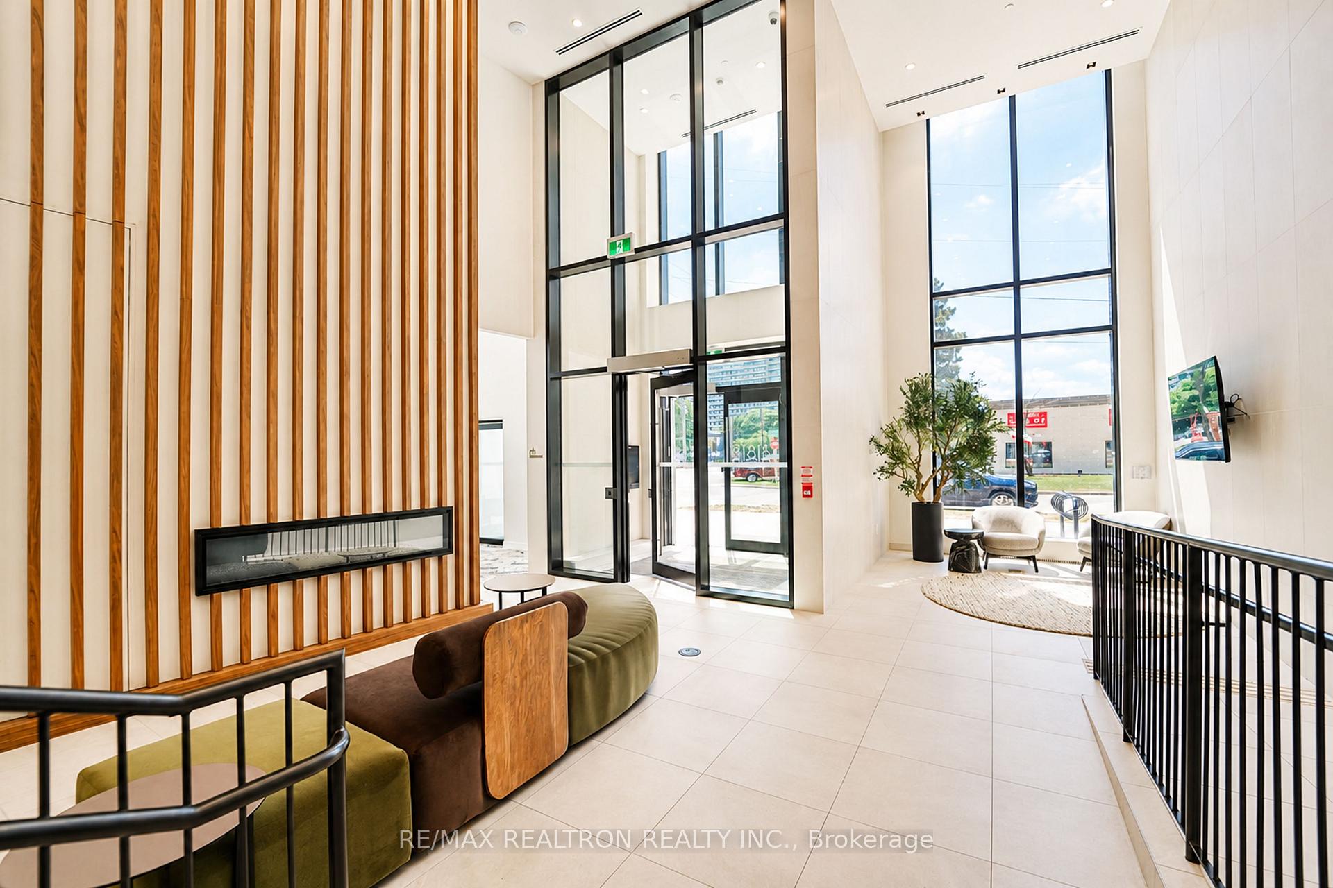 Photo 4 of Unit 627, 8188 Yonge Street, Vaughan, Uplands — HOMEH