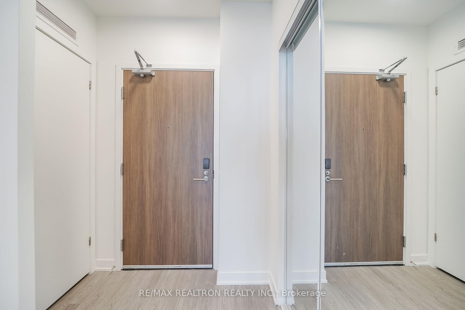 Photo 7 of Unit 627, 8188 Yonge Street, Vaughan, Uplands — HOMEH