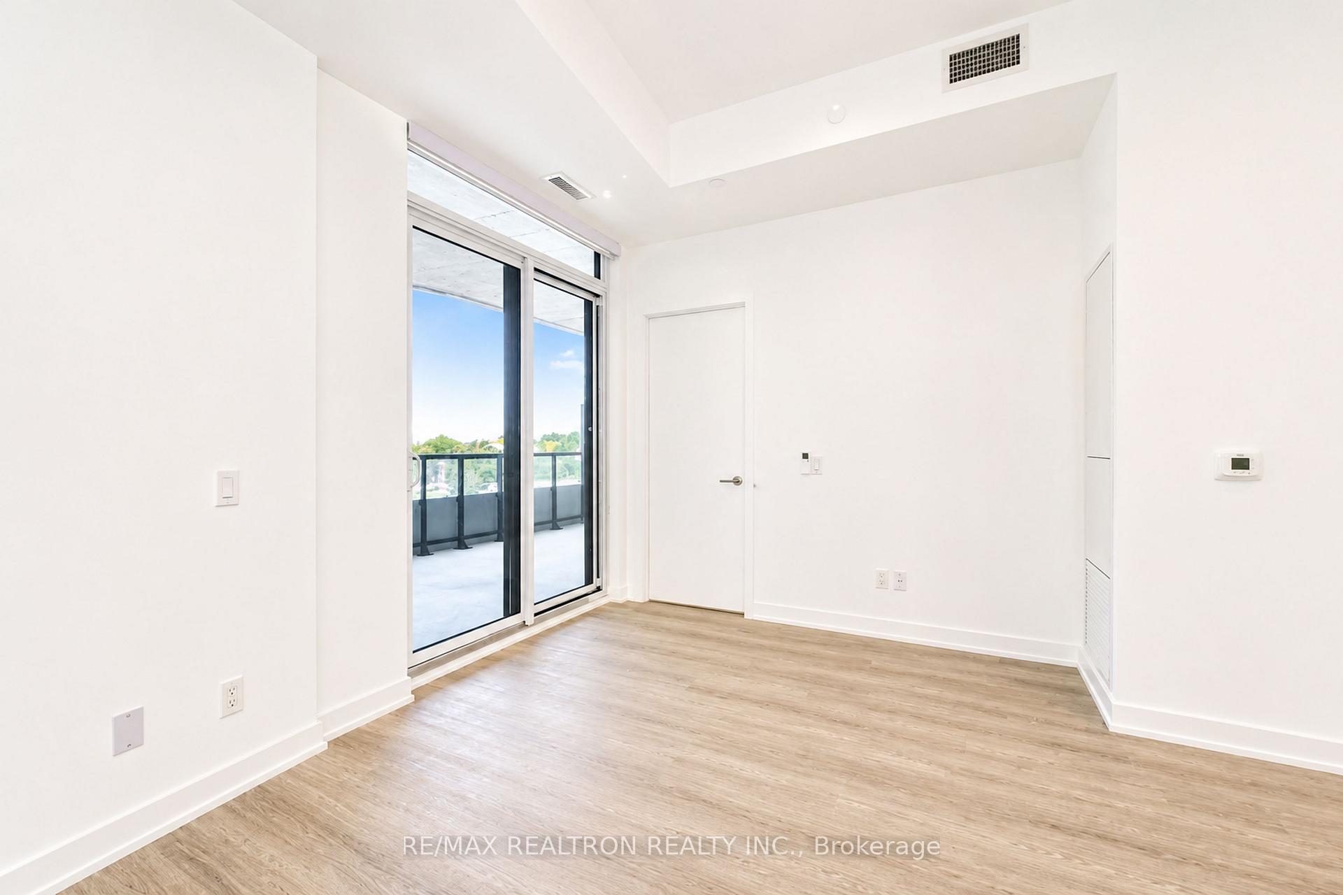 Photo 10 of Unit 627, 8188 Yonge Street, Vaughan, Uplands — HOMEH