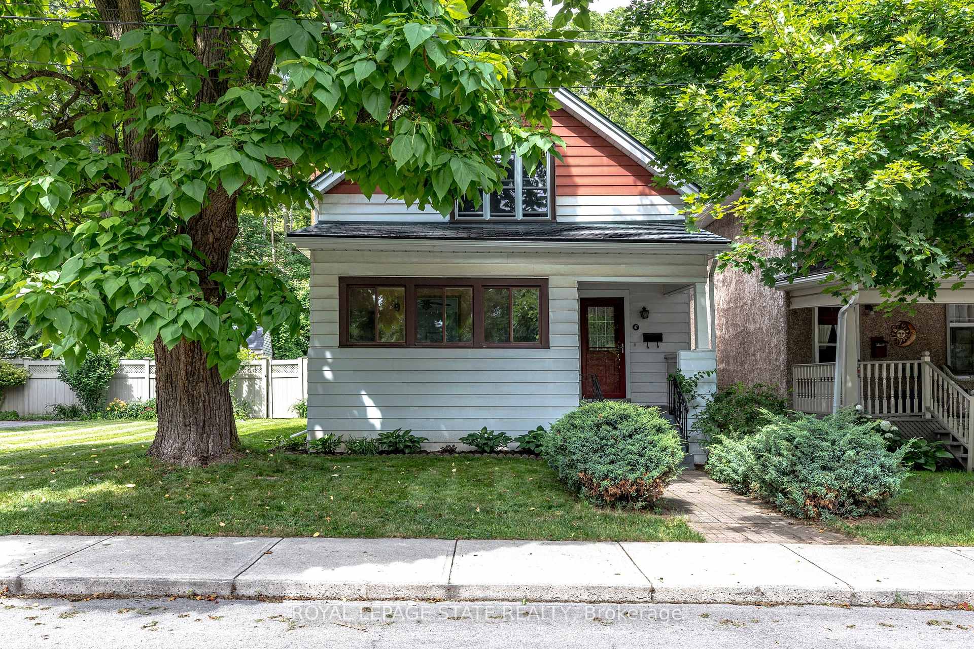 Photo 1 of 47 Witherspoon Street, Hamilton, Dundas — HOMEH