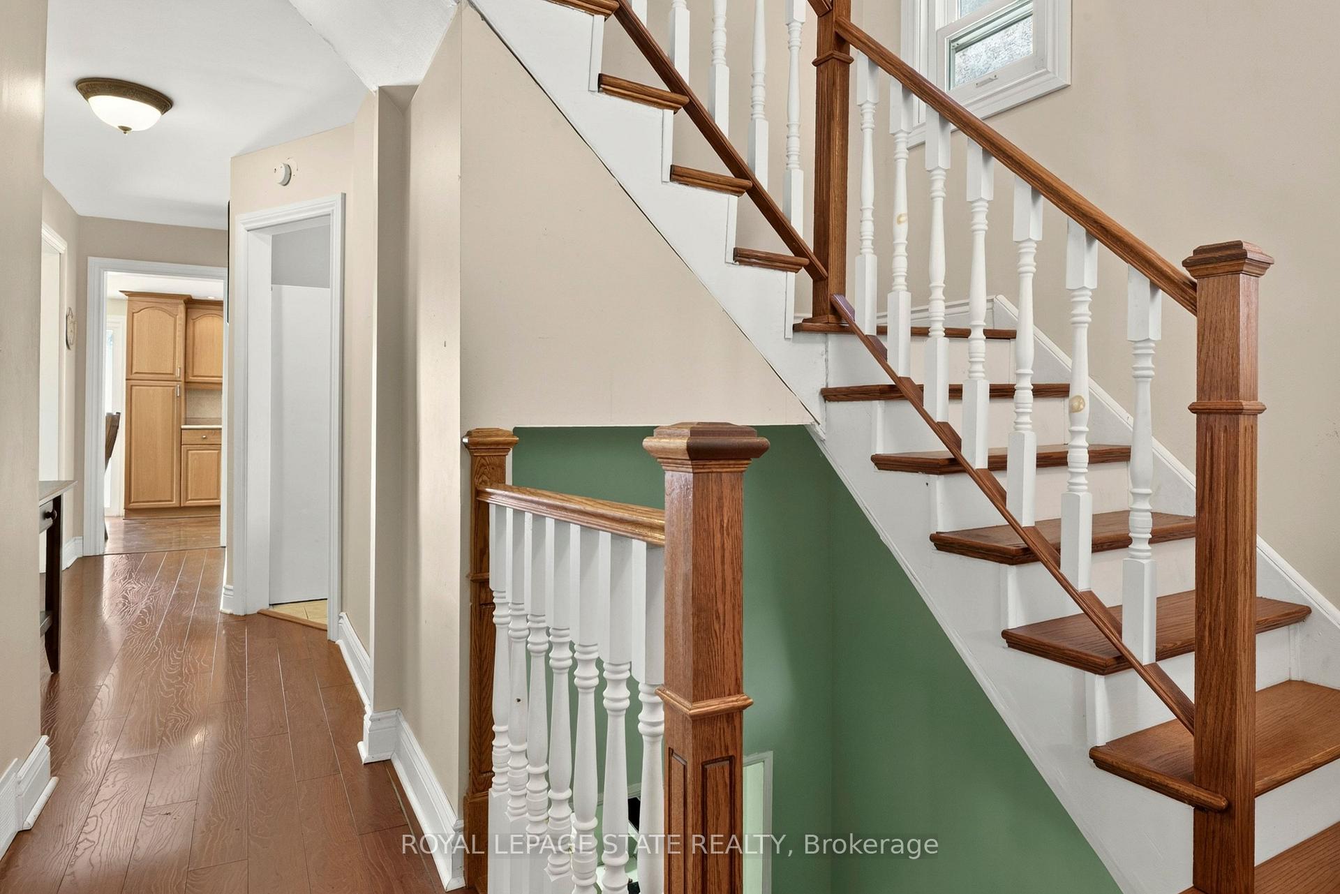 Photo 5 of 47 Witherspoon Street, Hamilton, Dundas — HOMEH