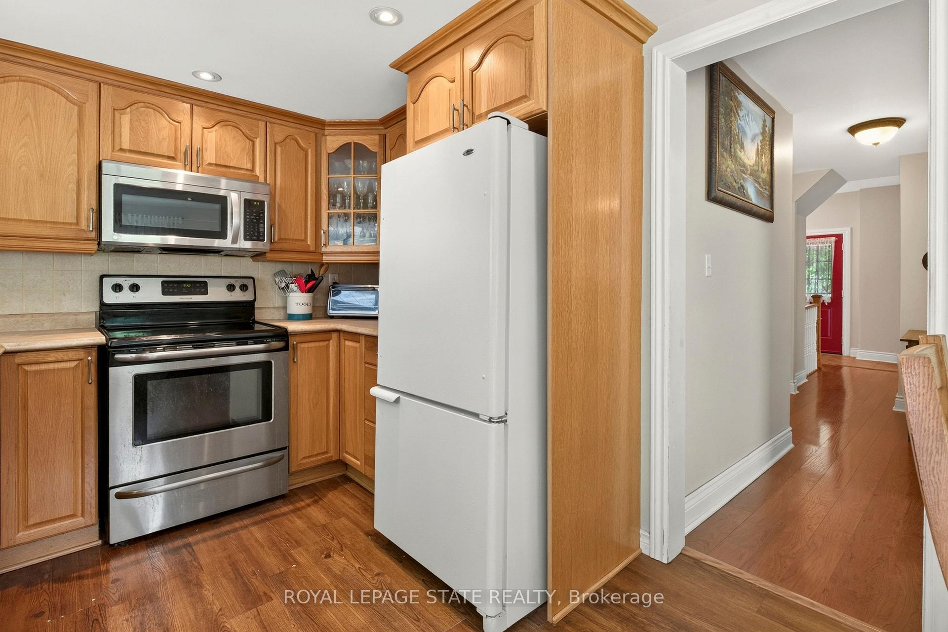Photo 18 of 47 Witherspoon Street, Hamilton, Dundas — HOMEH
