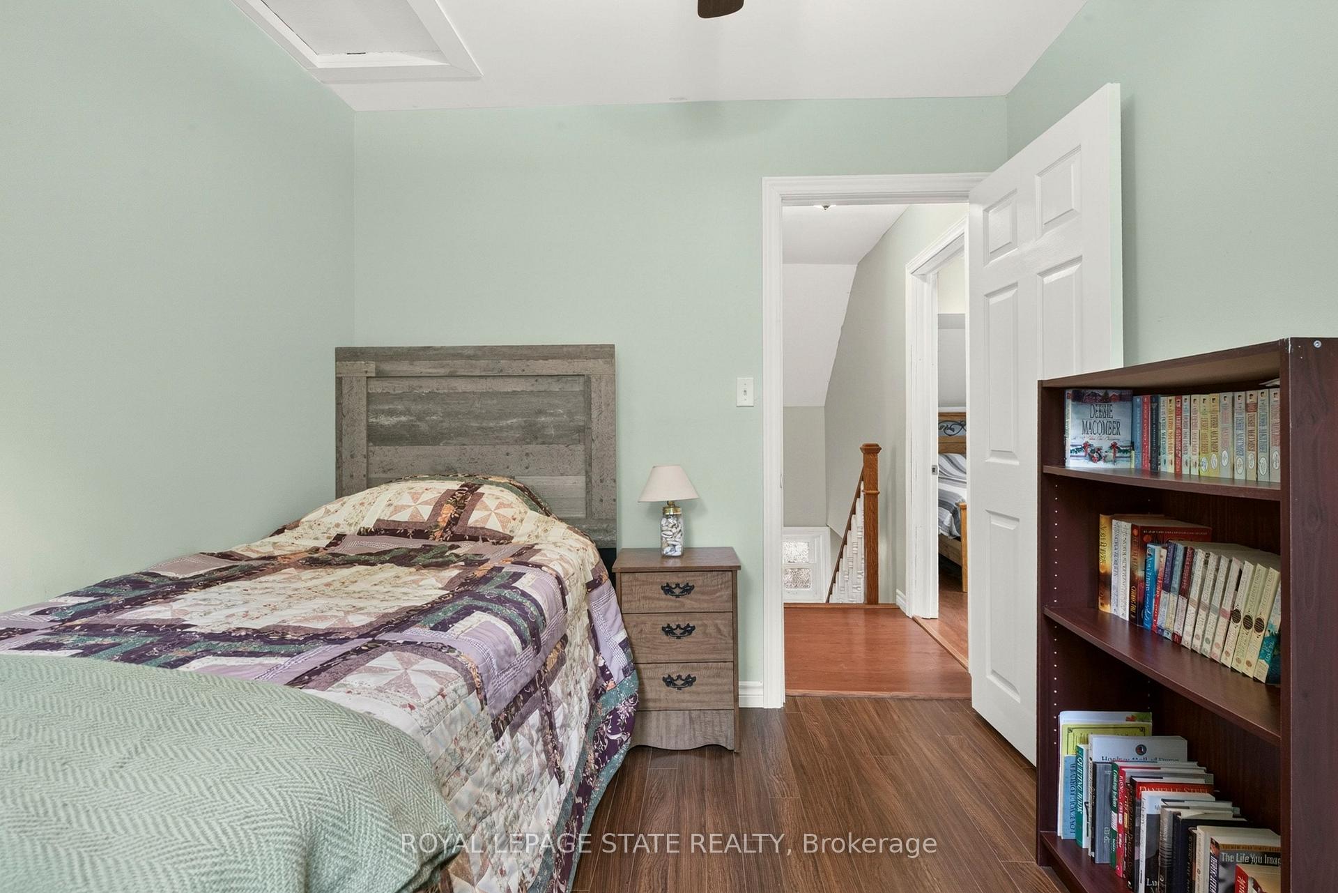 Photo 29 of 47 Witherspoon Street, Hamilton, Dundas — HOMEH