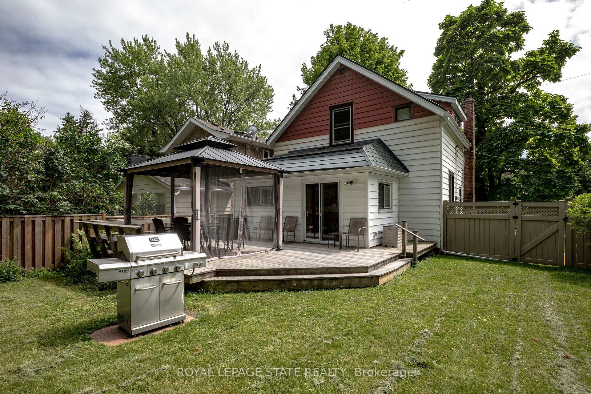 Photo 40 of 47 Witherspoon Street, Hamilton, Dundas — HOMEH
