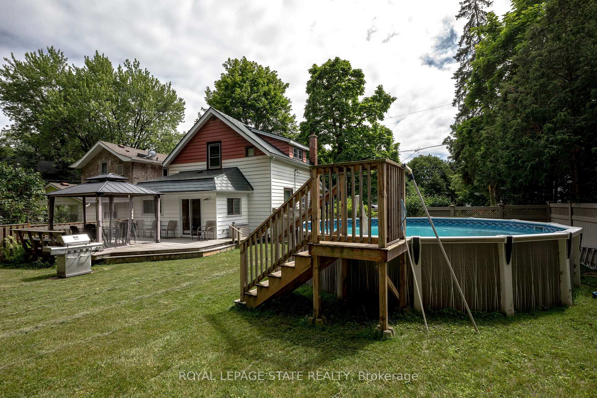 Photo 42 of 47 Witherspoon Street, Hamilton, Dundas — HOMEH