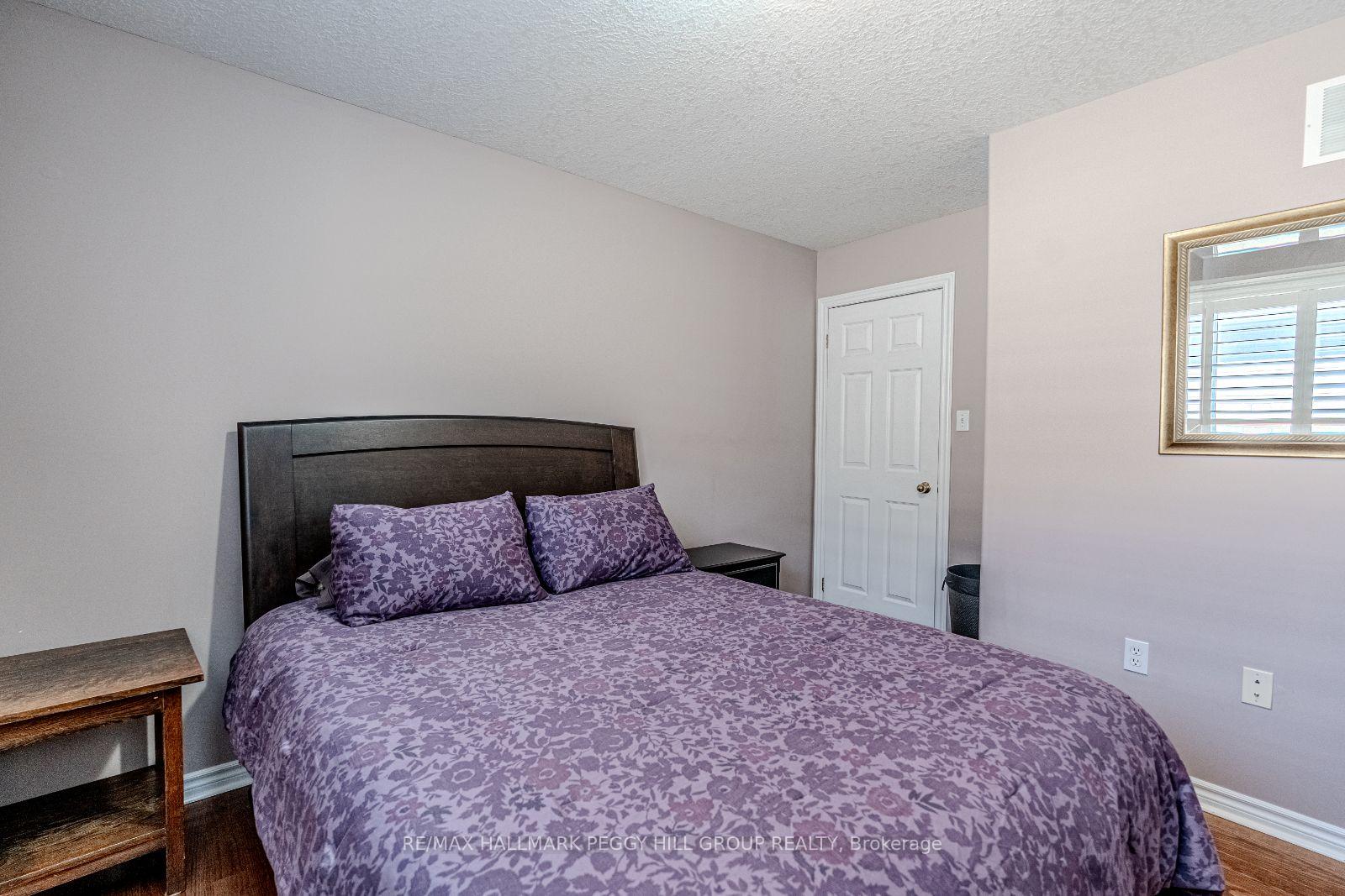 Photo 14 of 35 Benjamin Lane, Barrie, Painswick South — HOMEH