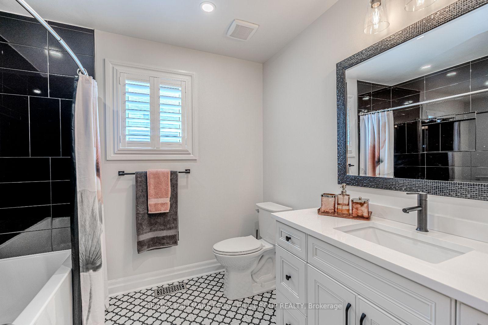 Photo 15 of 35 Benjamin Lane, Barrie, Painswick South — HOMEH