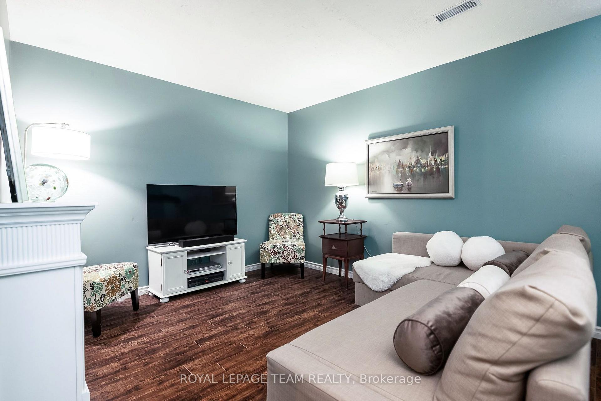 Photo 21 of 126 McClintock Way, Ottawa, Kanata - Katimavik — HOMEH
