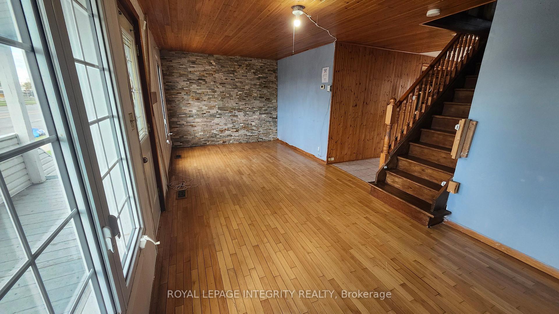 Photo 9 of 360 9th Street W, Cornwall, Cornwall — HOMEH