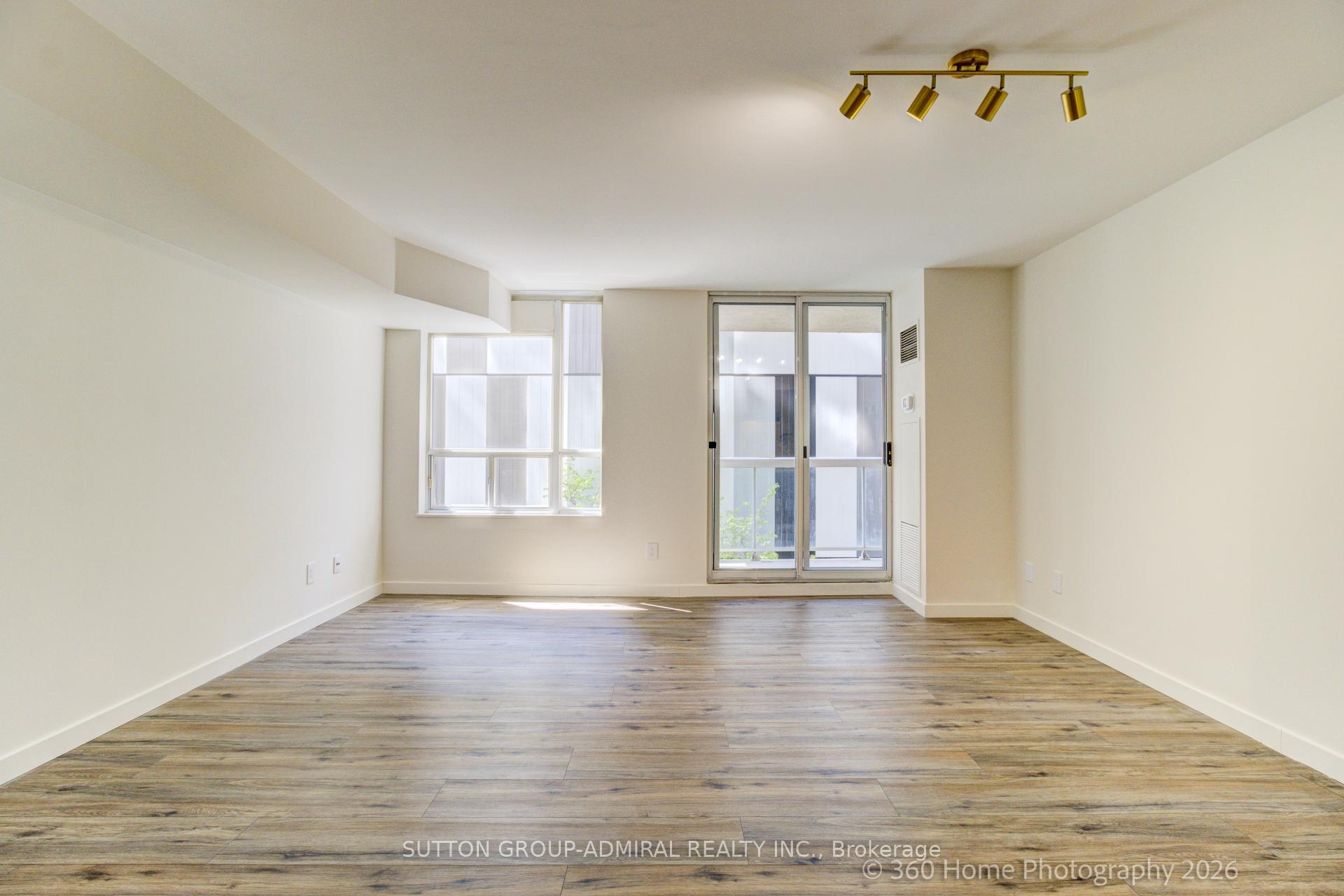Photo 2 of Unit 501, 43 Eglinton Avenue E, Toronto, Mount Pleasant West — HOMEH