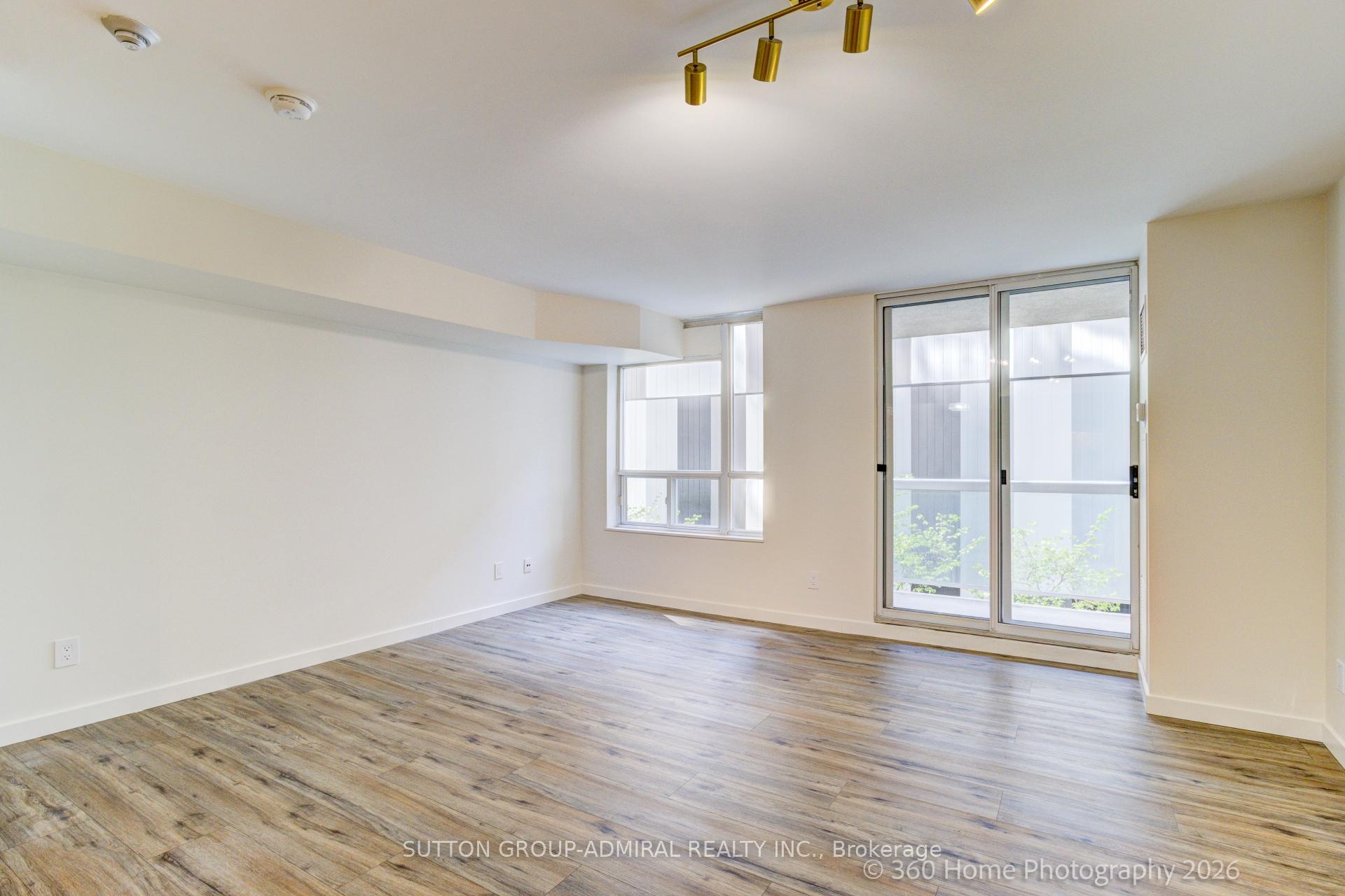 Photo 9 of Unit 501, 43 Eglinton Avenue E, Toronto, Mount Pleasant West — HOMEH