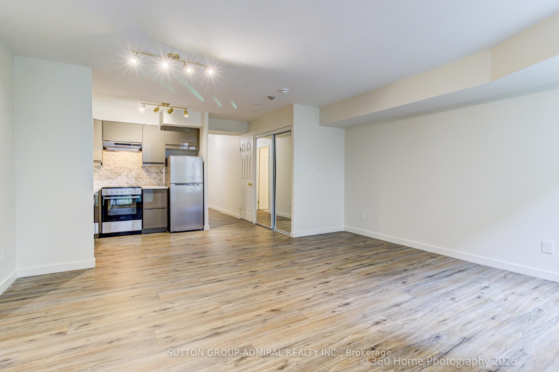 Photo 15 of Unit 501, 43 Eglinton Avenue E, Toronto, Mount Pleasant West — HOMEH