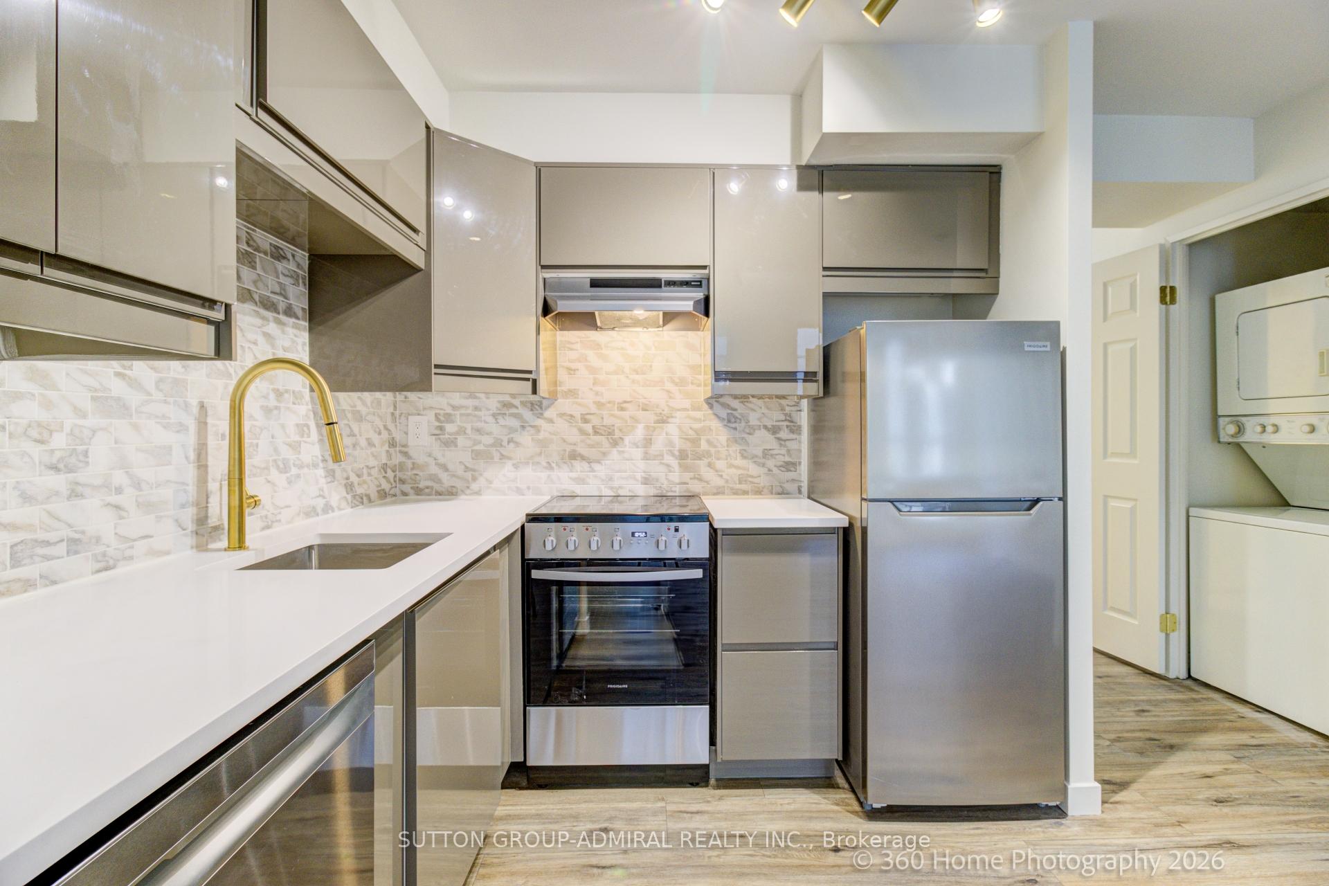 Photo 22 of Unit 501, 43 Eglinton Avenue E, Toronto, Mount Pleasant West — HOMEH