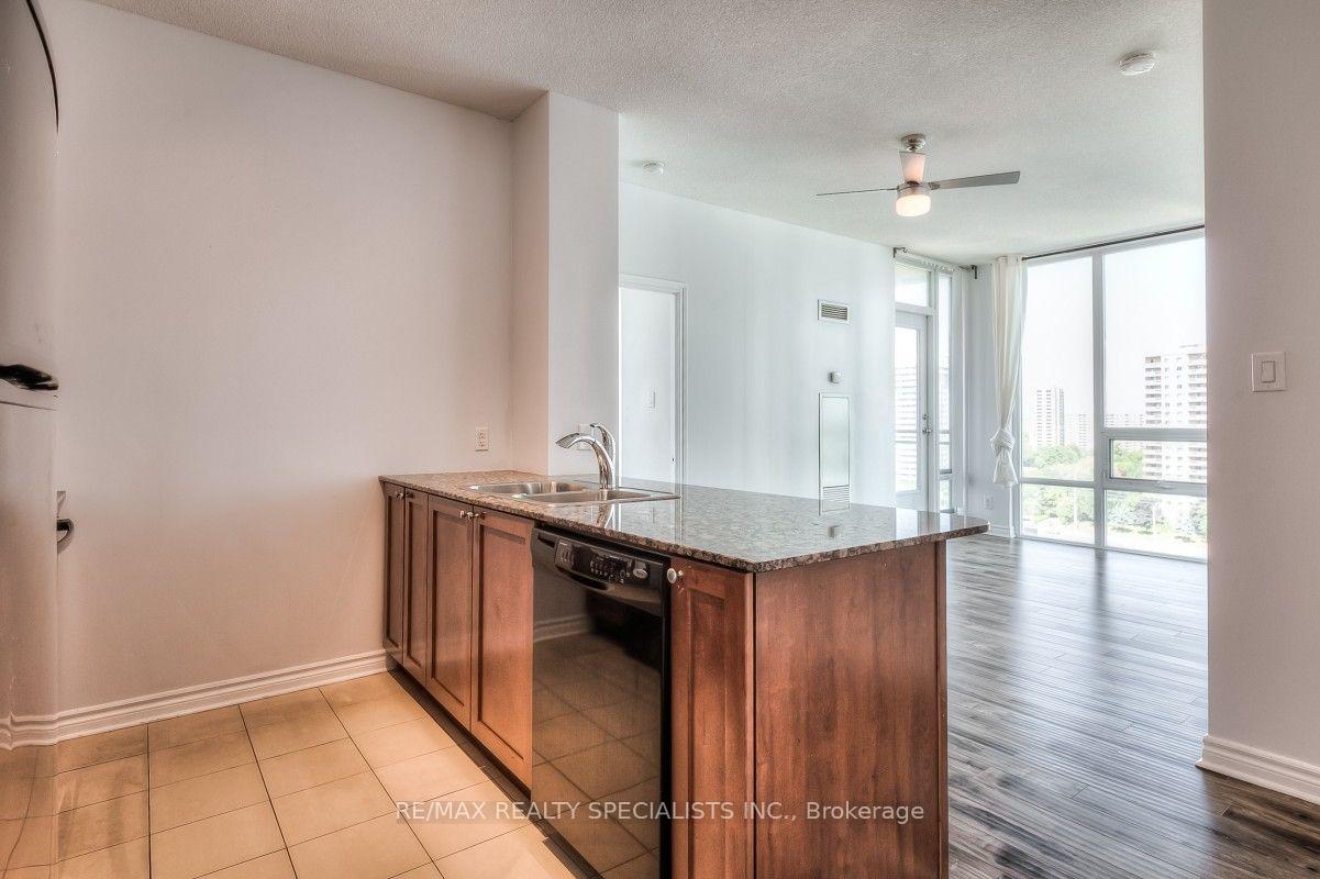 Photo 3 of Unit 1009, 3525 Kariya Drive, Mississauga, City Centre — HOMEH