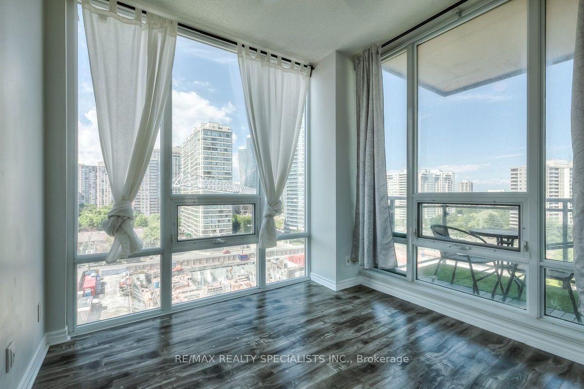 Photo 11 of Unit 1009, 3525 Kariya Drive, Mississauga, City Centre — HOMEH