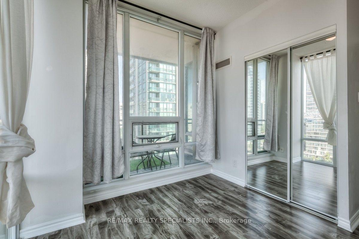 Photo 12 of Unit 1009, 3525 Kariya Drive, Mississauga, City Centre — HOMEH