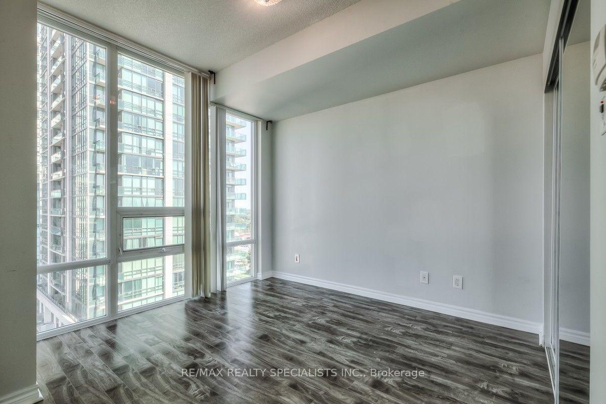 Photo 13 of Unit 1009, 3525 Kariya Drive, Mississauga, City Centre — HOMEH
