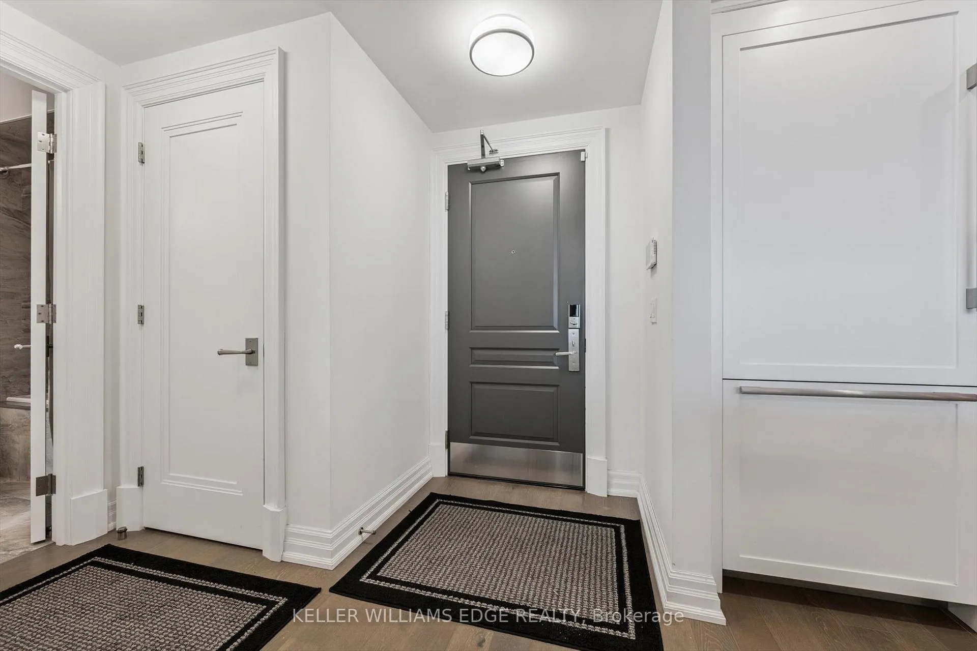 Photo 4 of Unit 1603, 2060 Lakeshore Road, Burlington, Brant — HOMEH