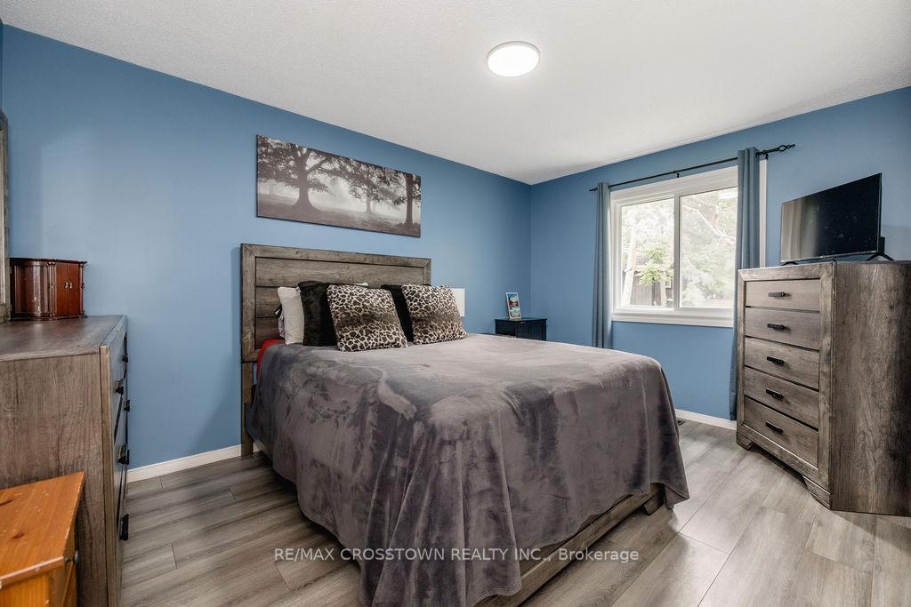 Photo 13 of 2237 25th Side Road, Innisfil, Alcona — HOMEH