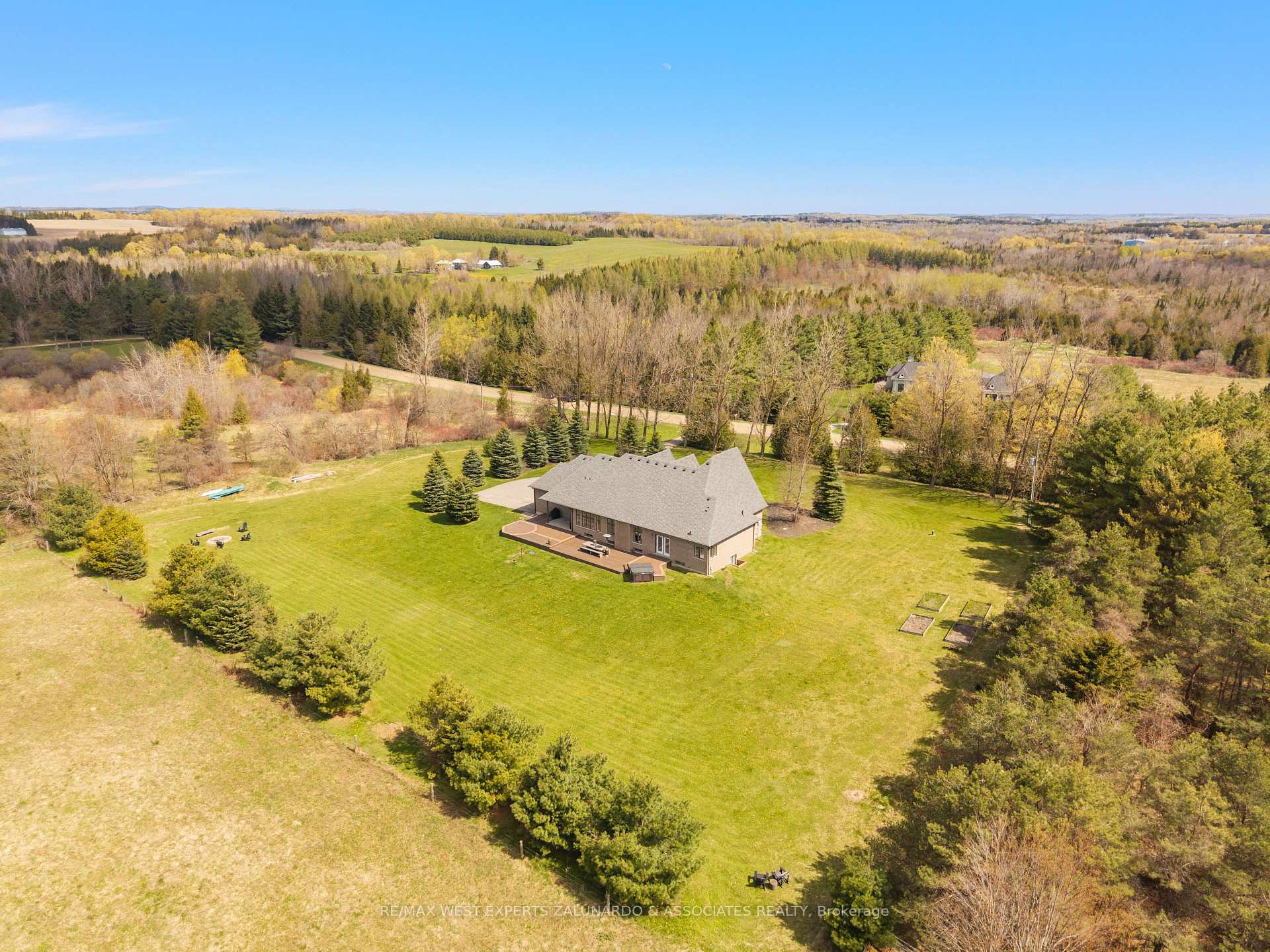 Photo 47 of 5840 Tenth Line, Erin, Rural Erin — HOMEH