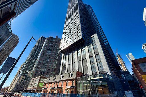 Front of Unit 1911, 8 Wellesley Street W
