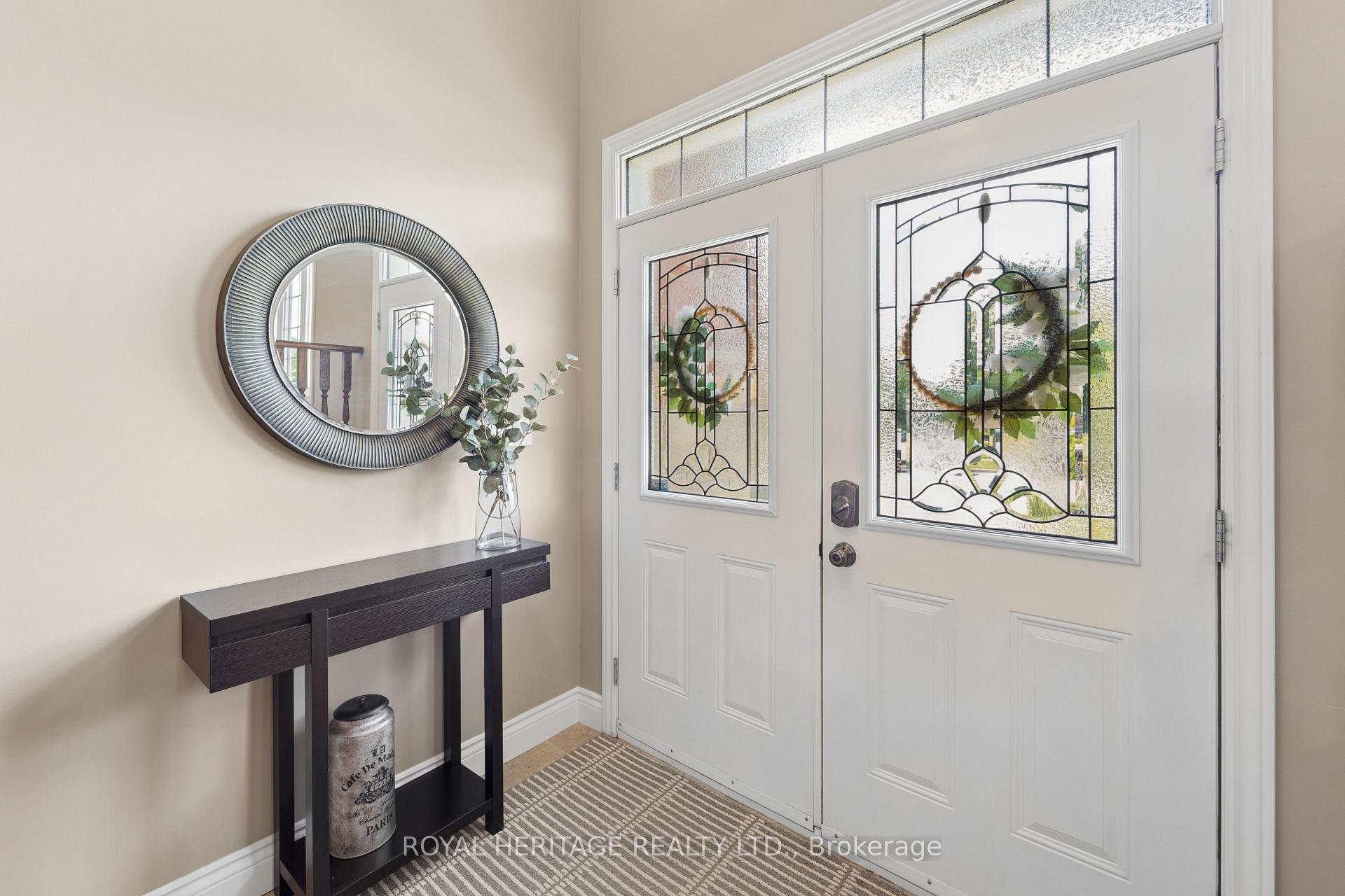 Photo 3 of 24 Corvinelli Drive, Whitby, Brooklin — HOMEH