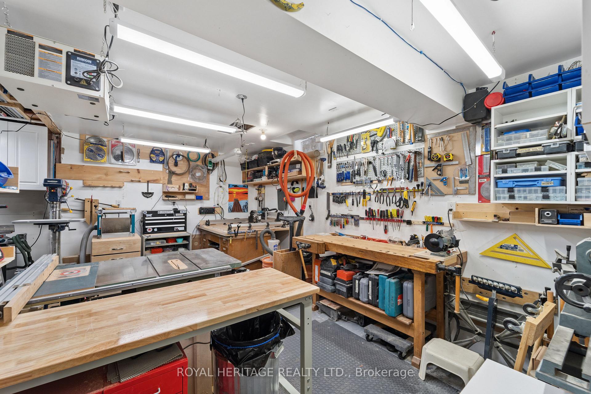Photo 25 of 24 Corvinelli Drive, Whitby, Brooklin — HOMEH