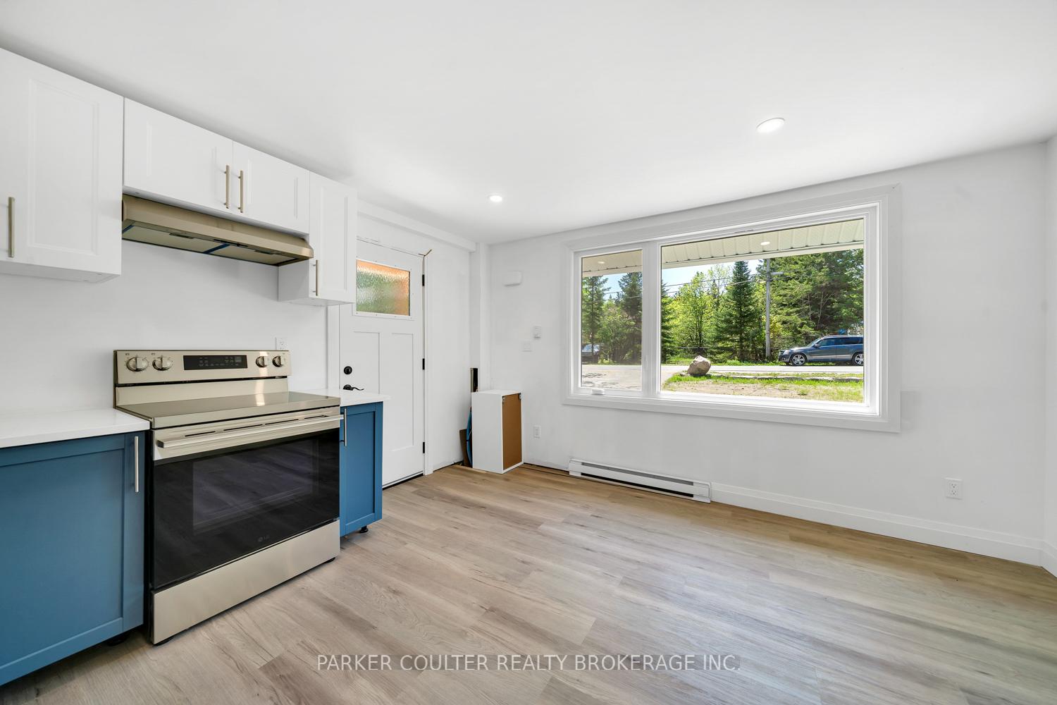 Photo 12 of 14 Earldom Boulevard, Tay, Port McNicoll — HOMEH