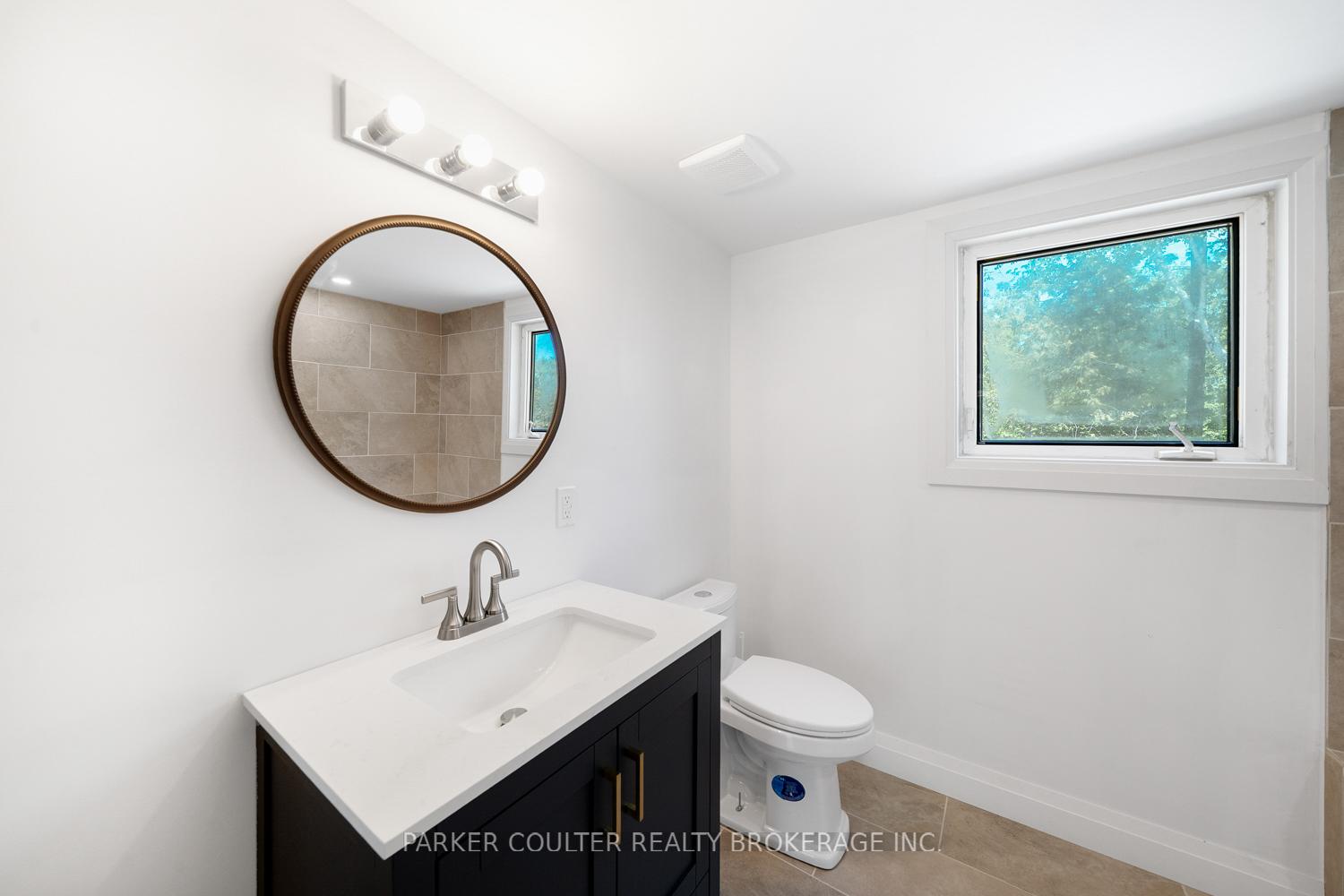 Photo 18 of 14 Earldom Boulevard, Tay, Port McNicoll — HOMEH