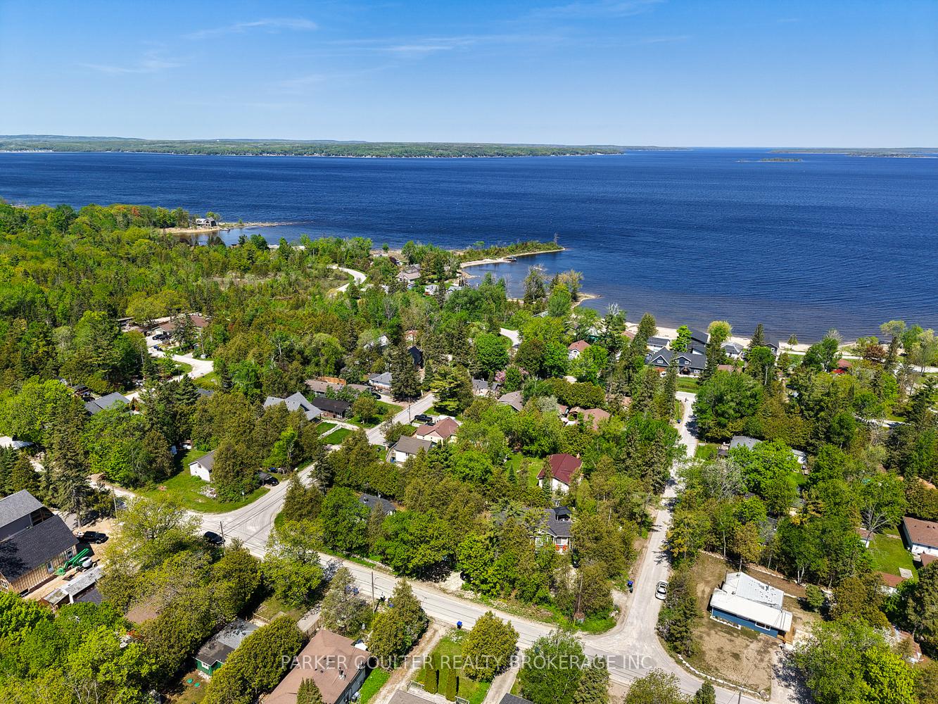 Photo 28 of 14 Earldom Boulevard, Tay, Port McNicoll — HOMEH